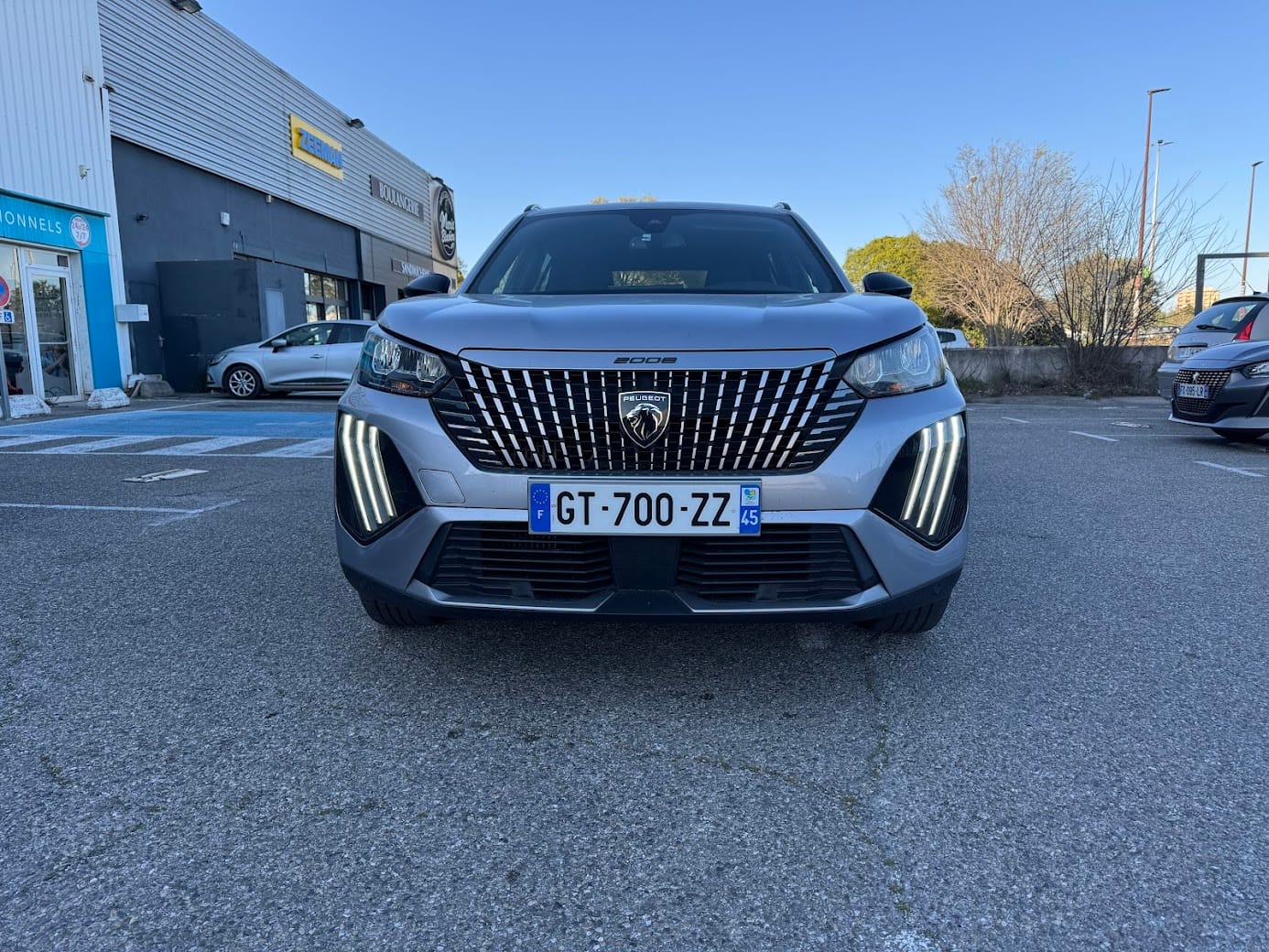 Peugeot 2008 Ess BV auto GT700ZZ avec Régulateur de vitesse