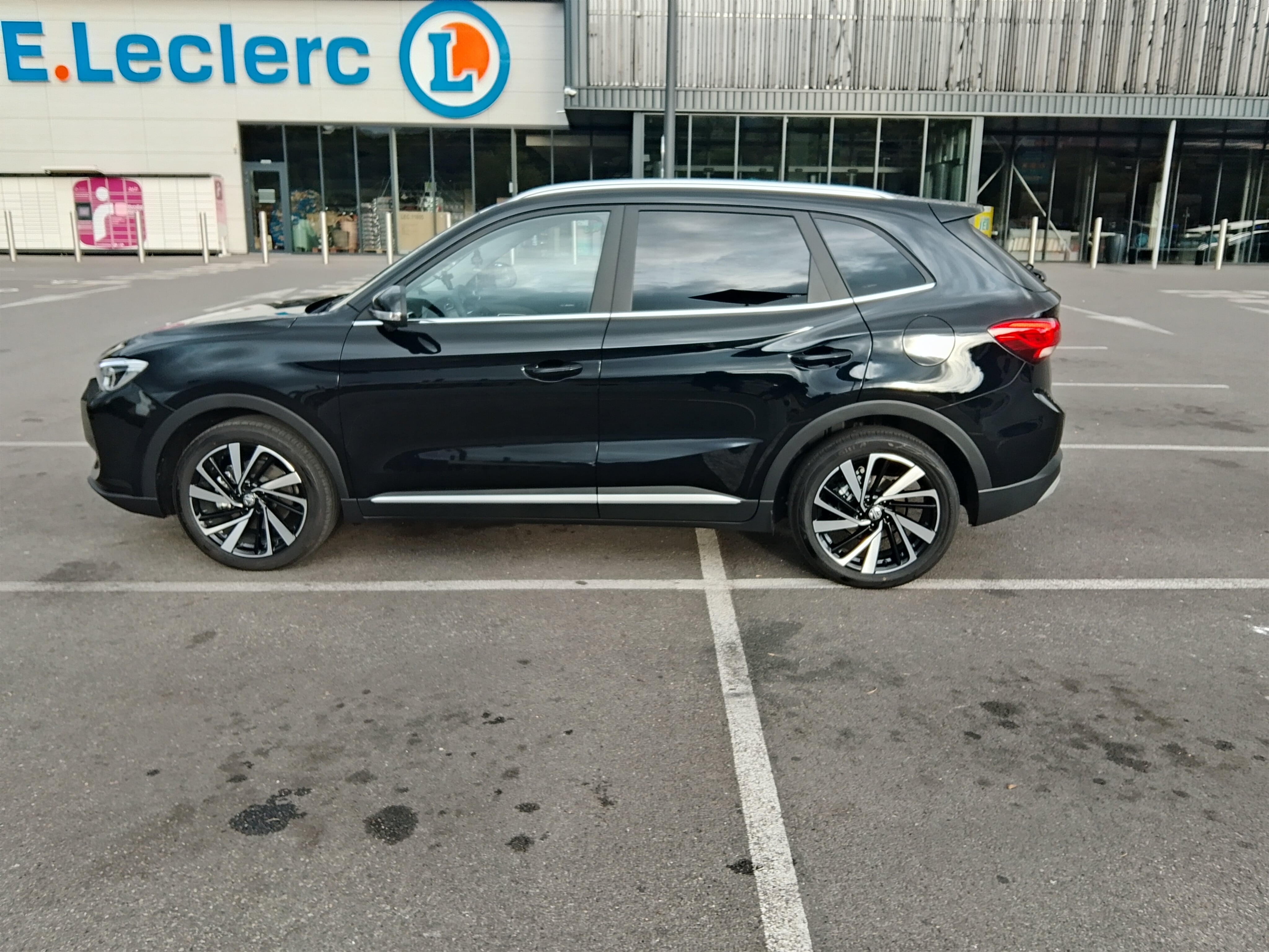 MG ZS Hybrid+ avec Climatisation