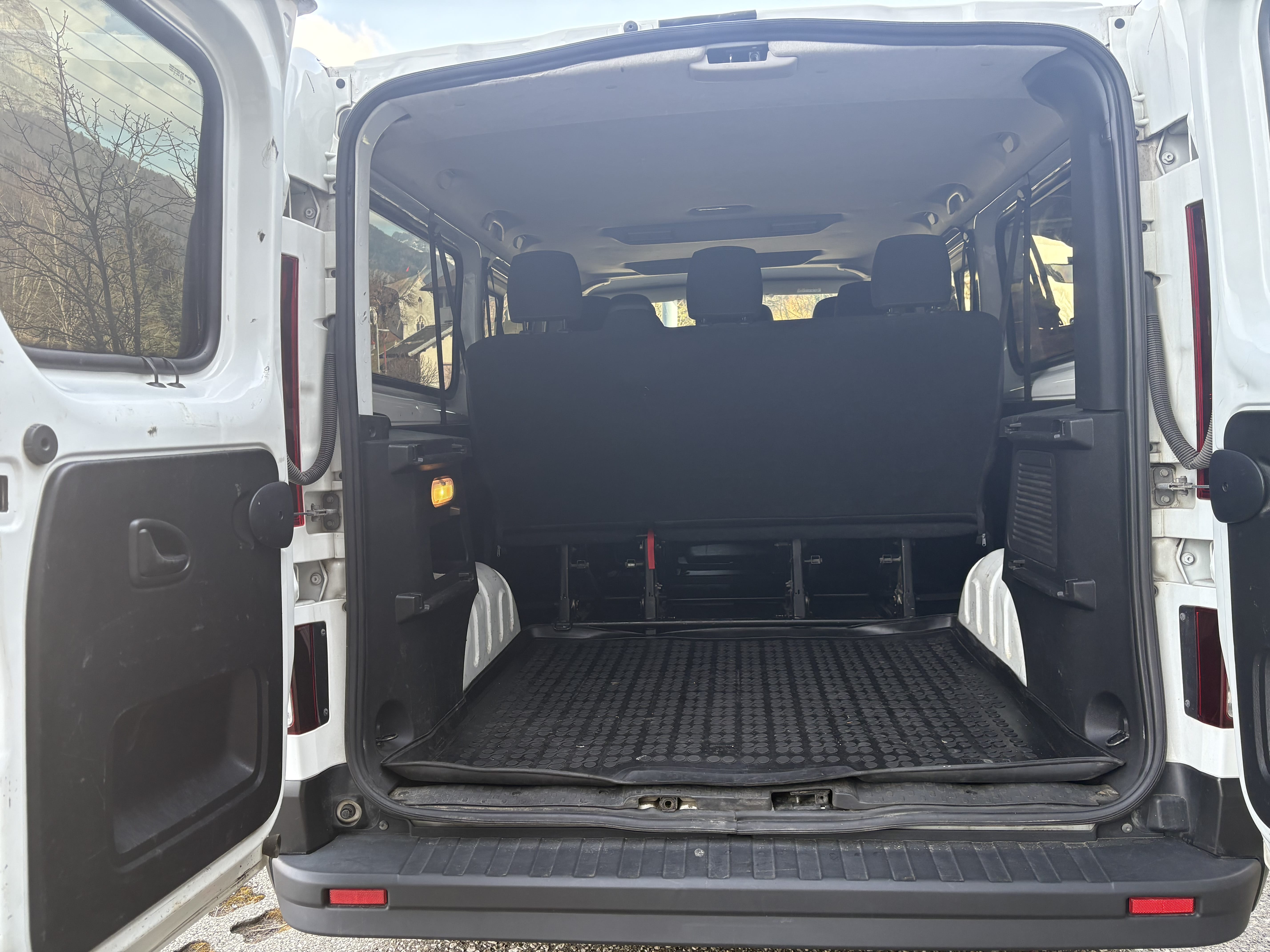 Renault Trafic Passenger 2.0 dci 145 minibus avec Audio Bluetooth