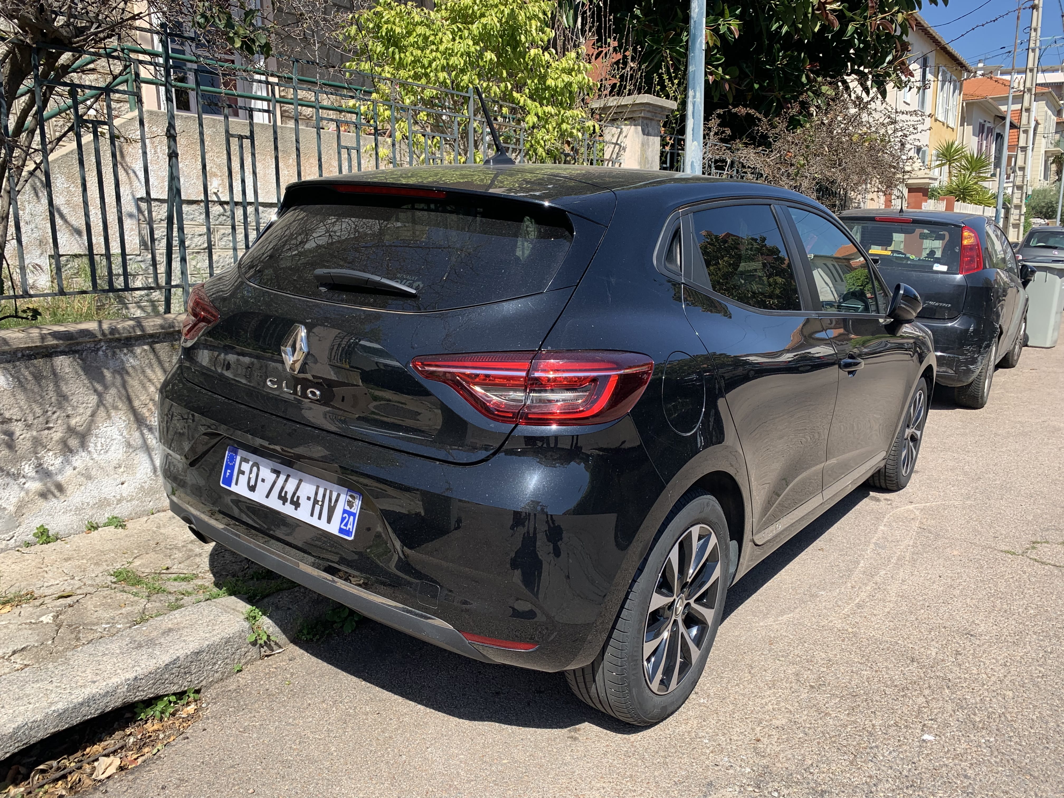 Renault Clio 1.0 TCE 100 ZEN mit Tempomat