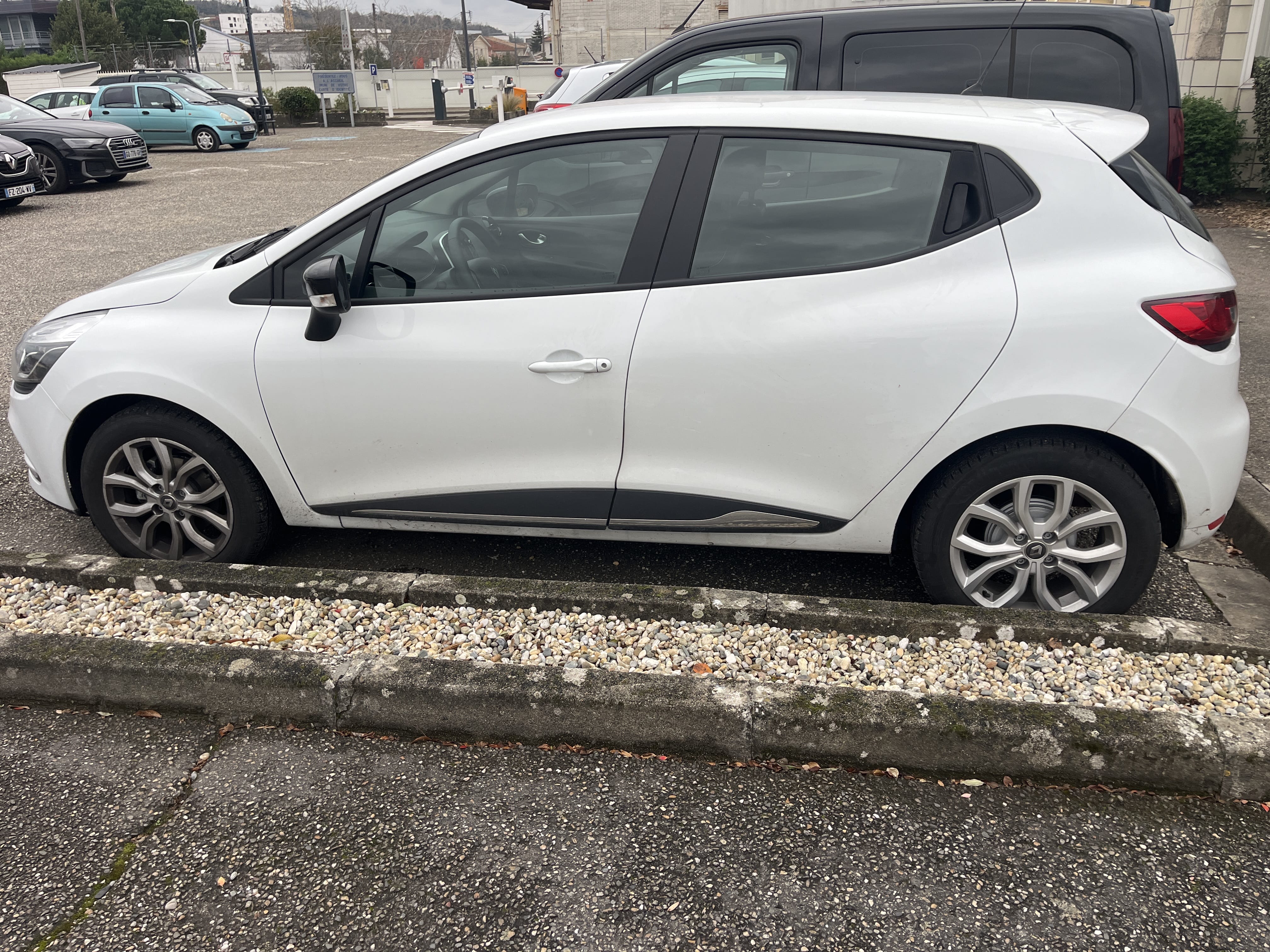 Renault Clio avec Climatisation