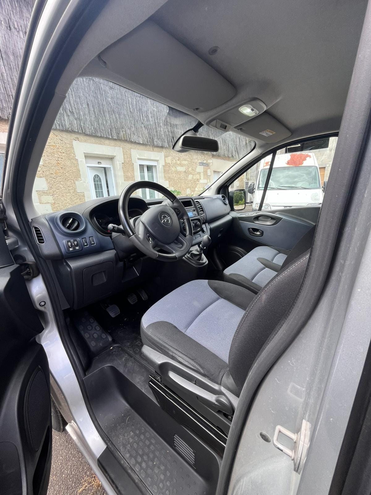 Opel Vivaro Combi avec Caméra de recul