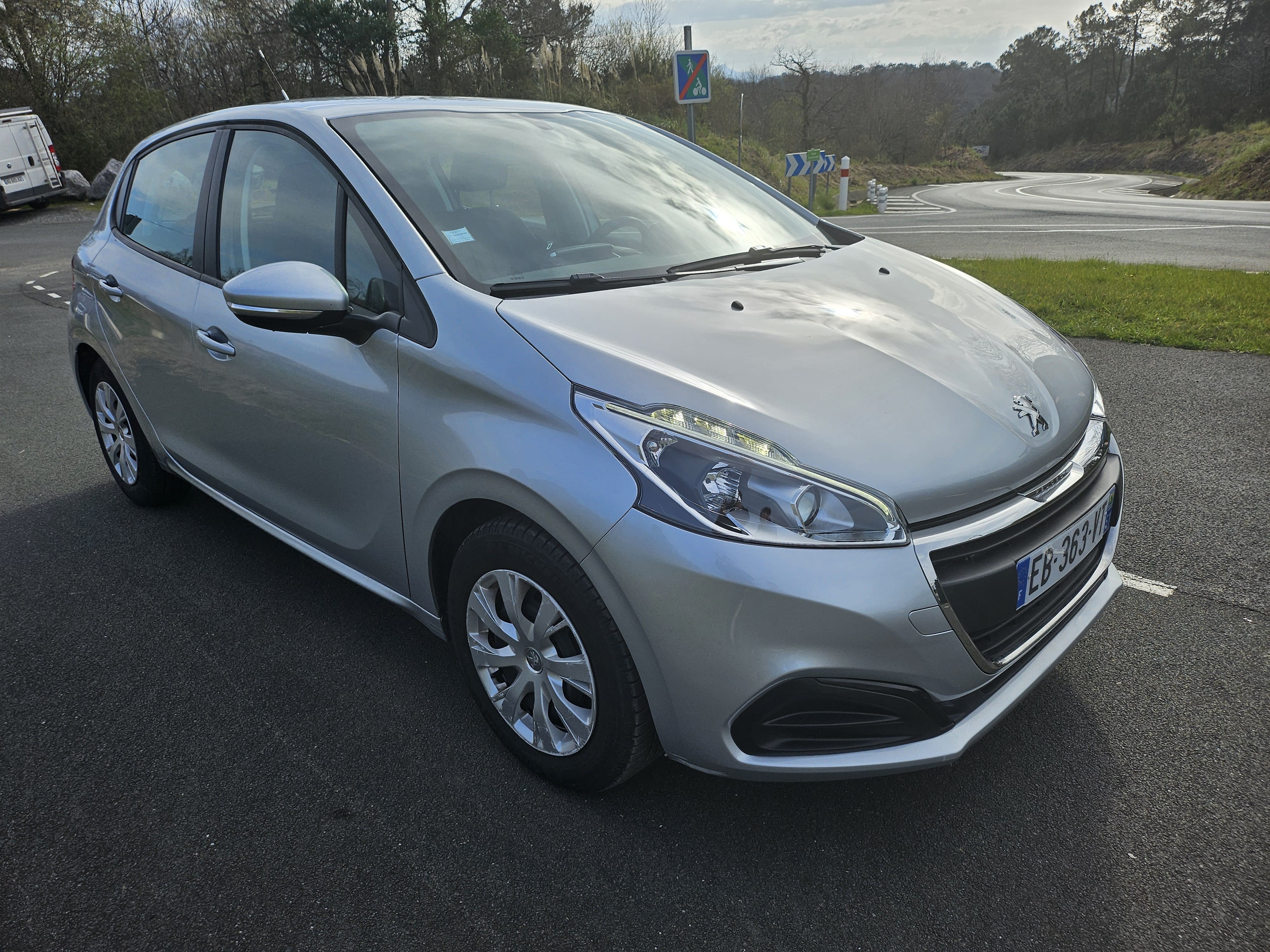 Peugeot 208, 2016, Essence 98