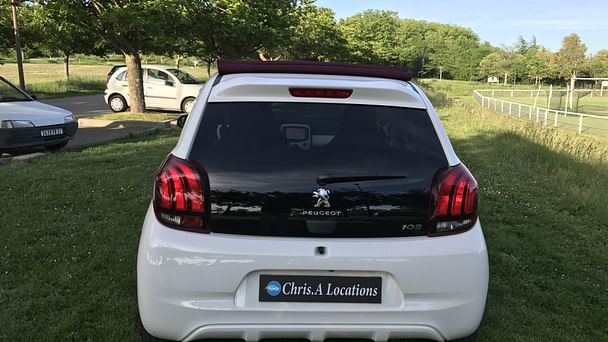 Peugeot 108 USB Bluetooth (ALLURE) avec Audio Bluetooth