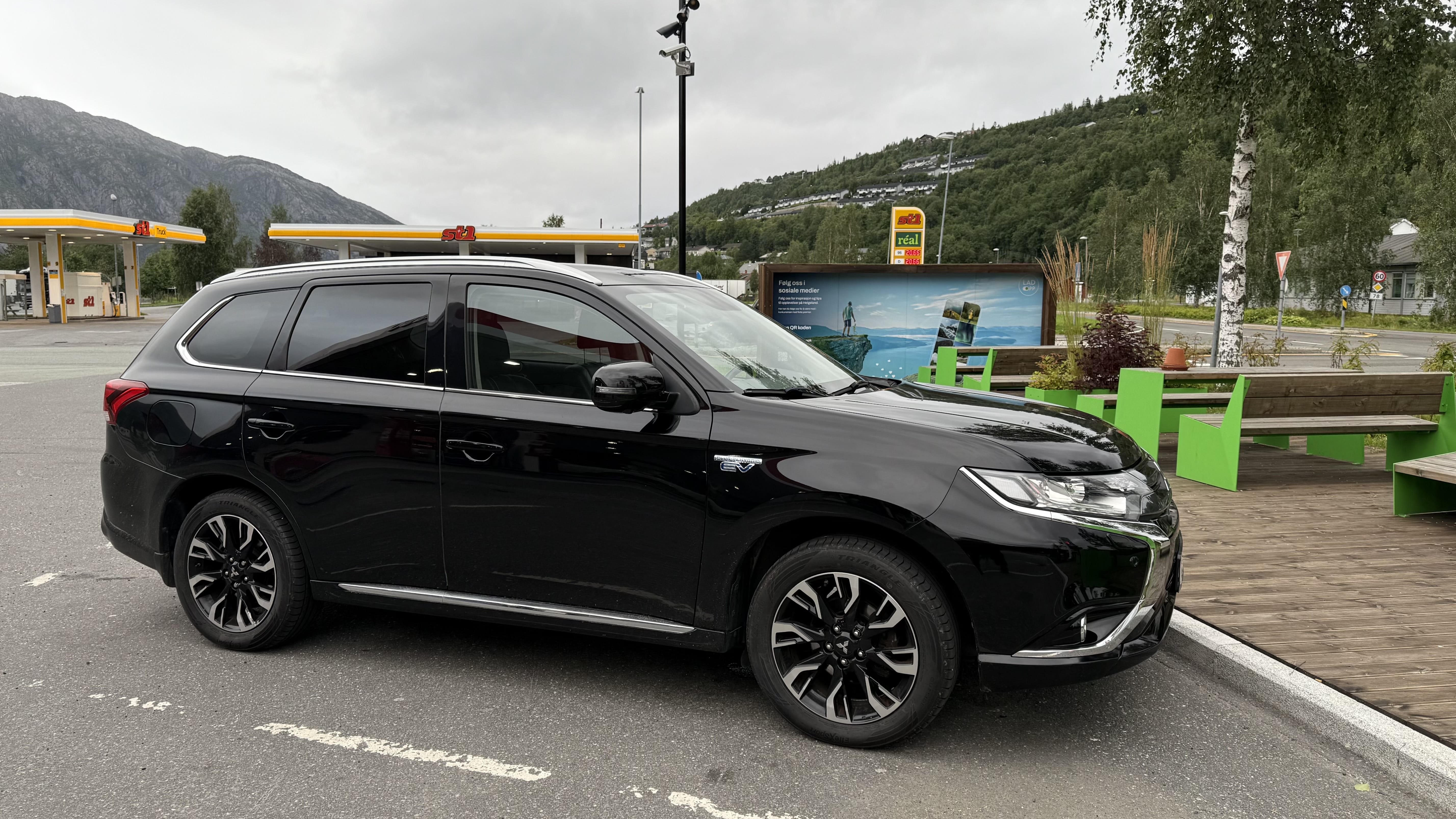 Mitsubishi Outlander Hybrid met Airco