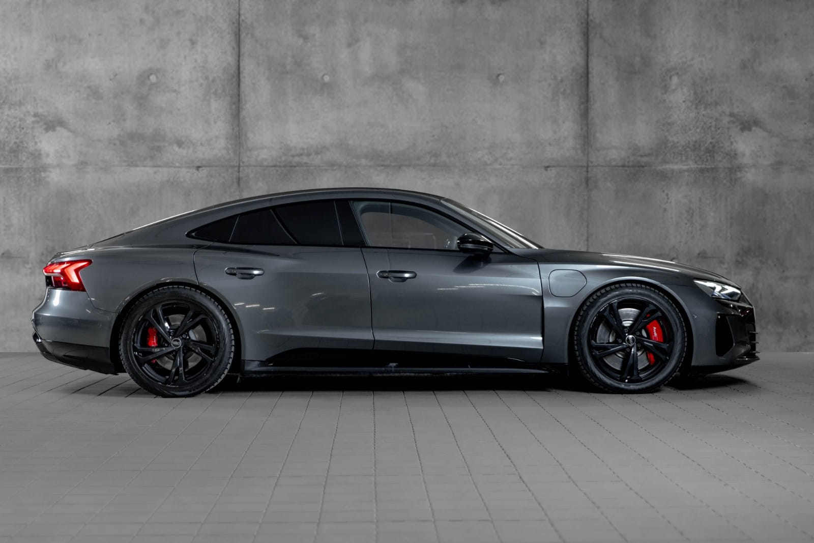 Audi e-tron GT RS med Aircondition