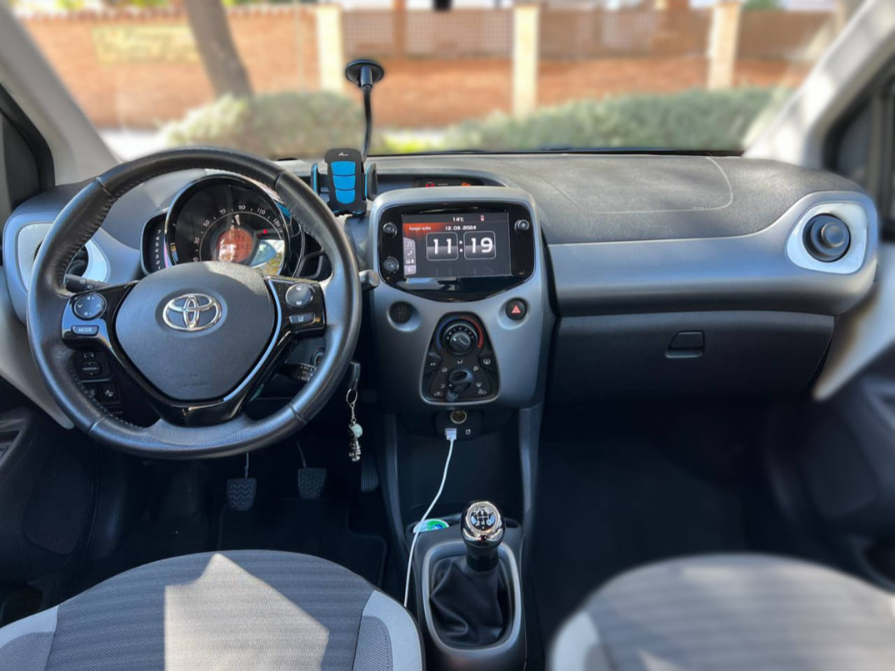 Toyota Aygo II con Dashcam