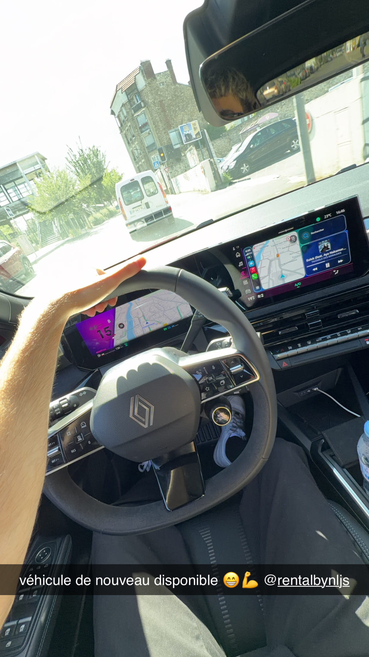Renault Clio E-tech avec GPS