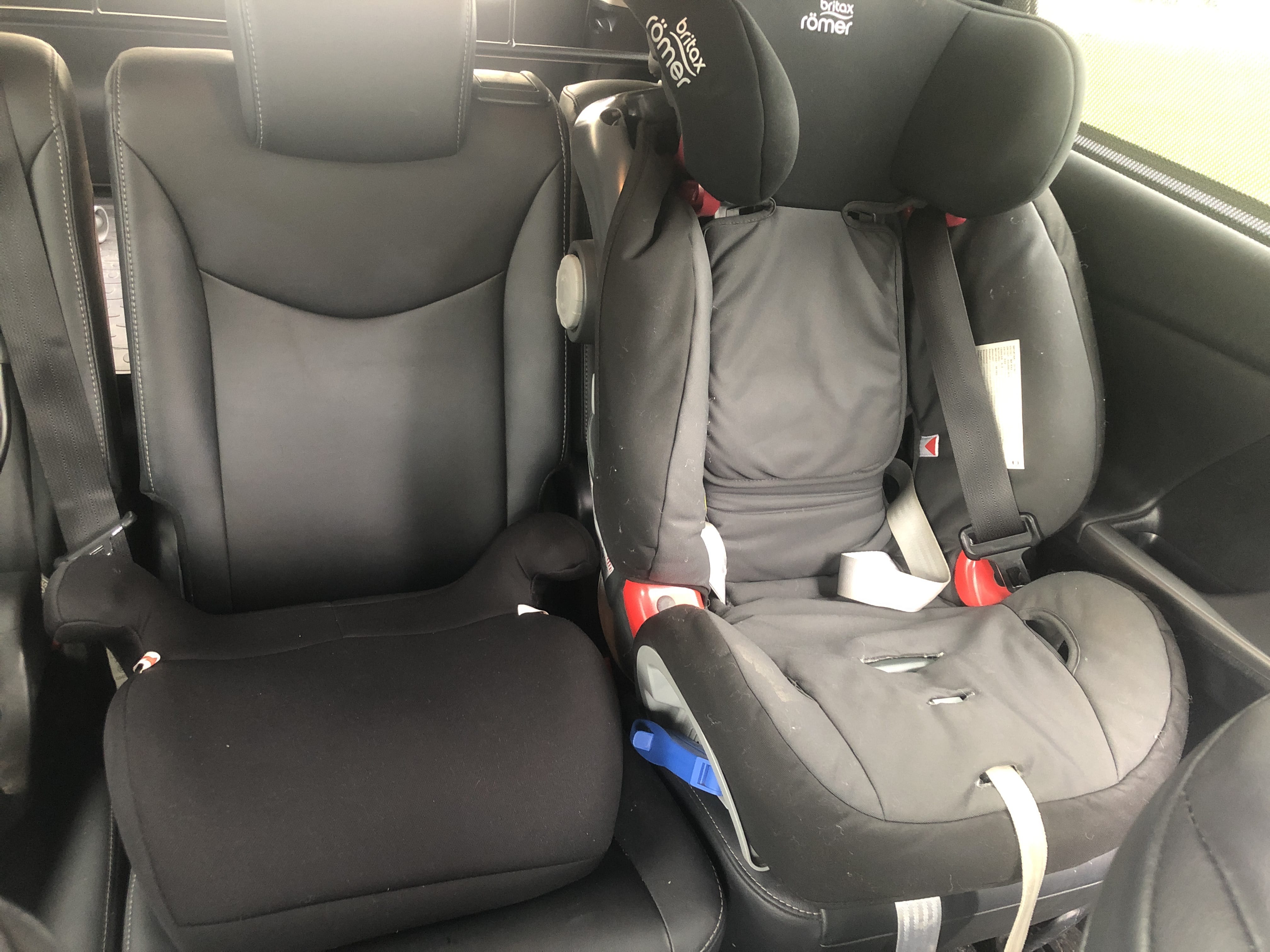 Toyota Prius + Seven med Bluetooth audio