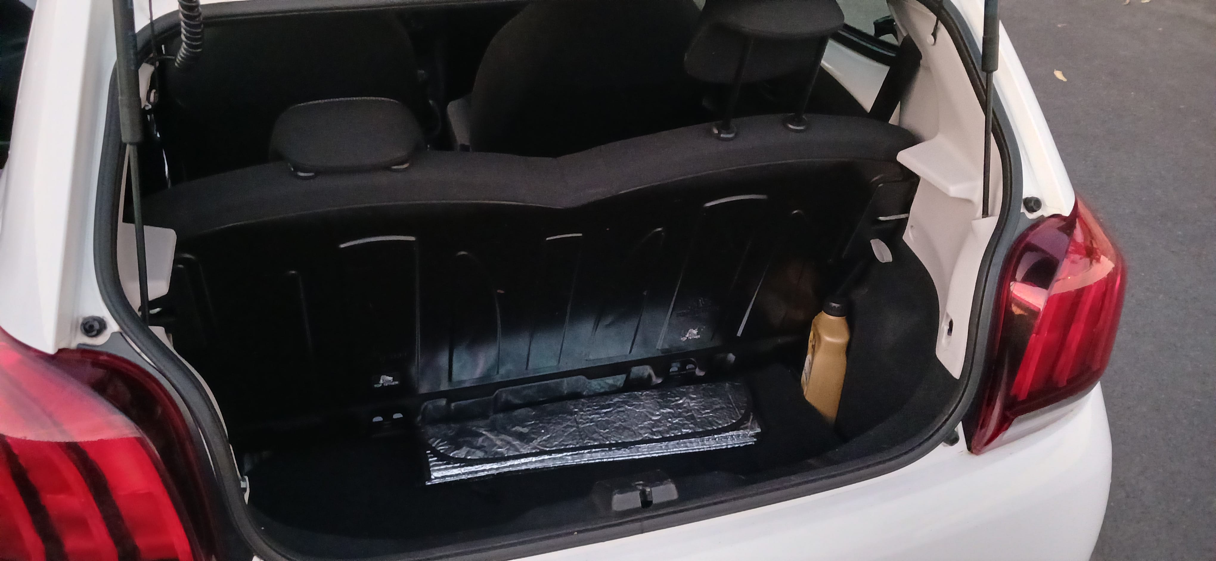 Peugeot 108 1.0 VTI 72 CH avec Port USB