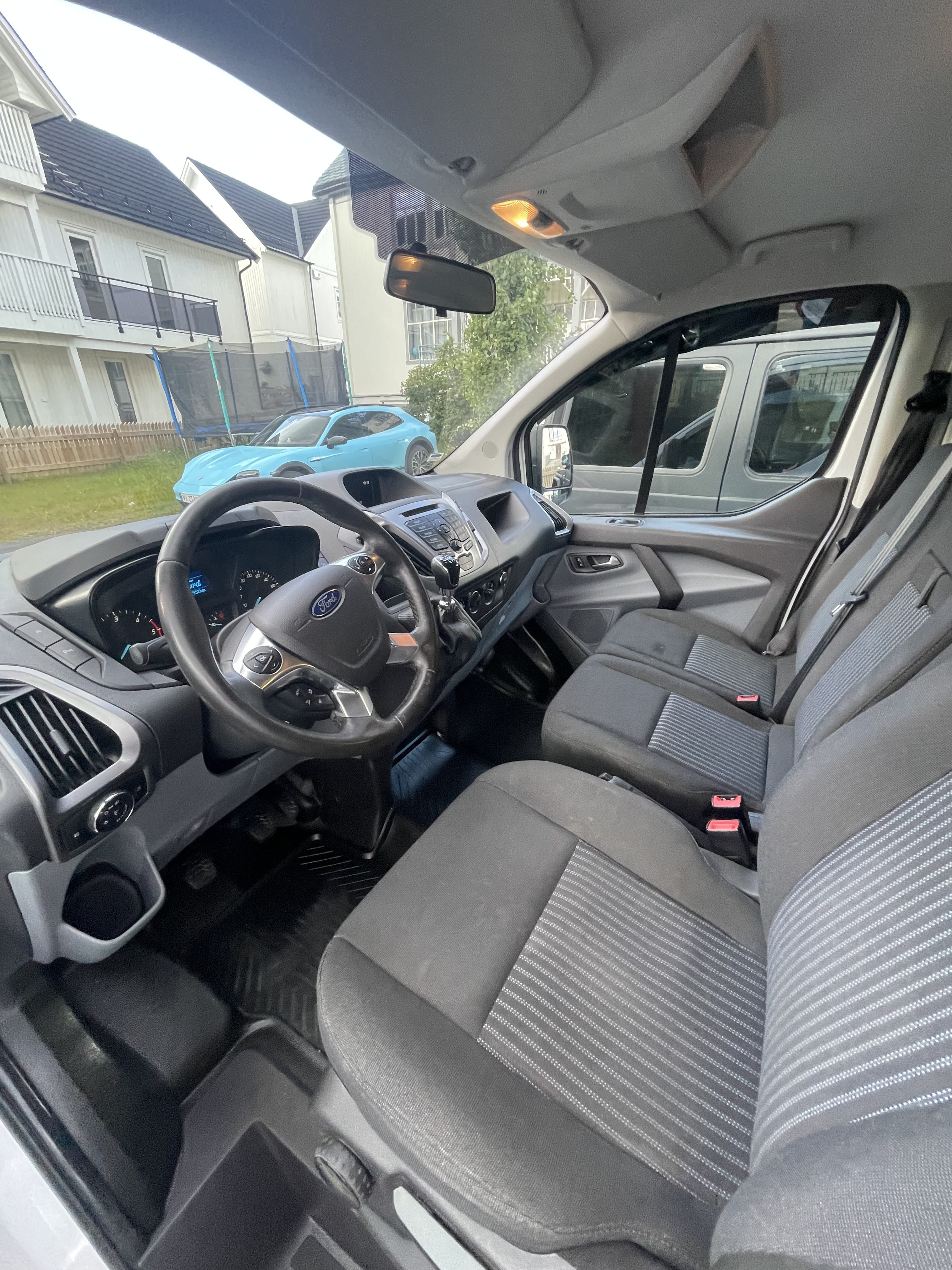 Ford Transit Custom Varebil 2.0 Turbo Diesel med GPS