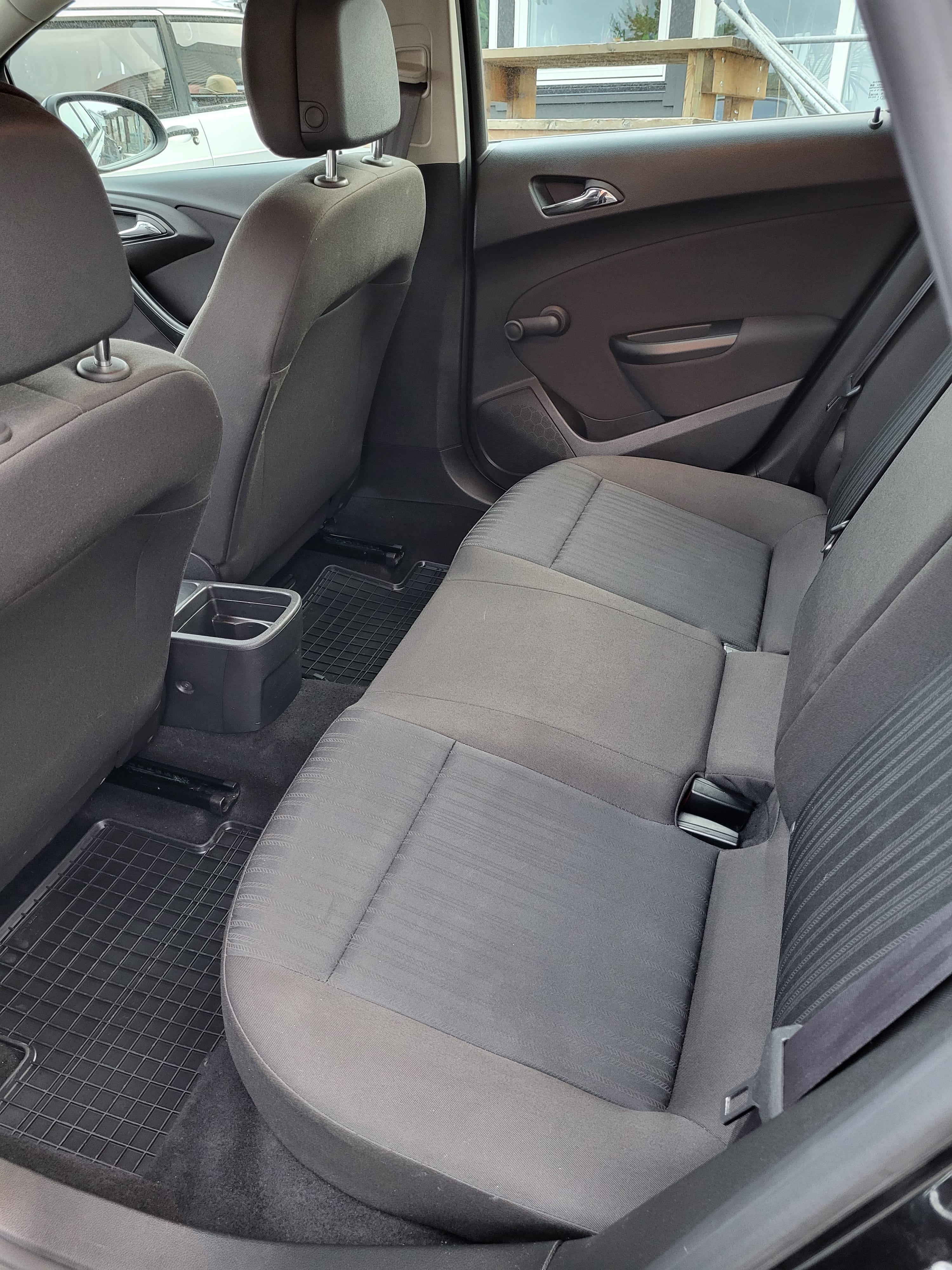 Opel Astra met Audio- / iPod-ingang