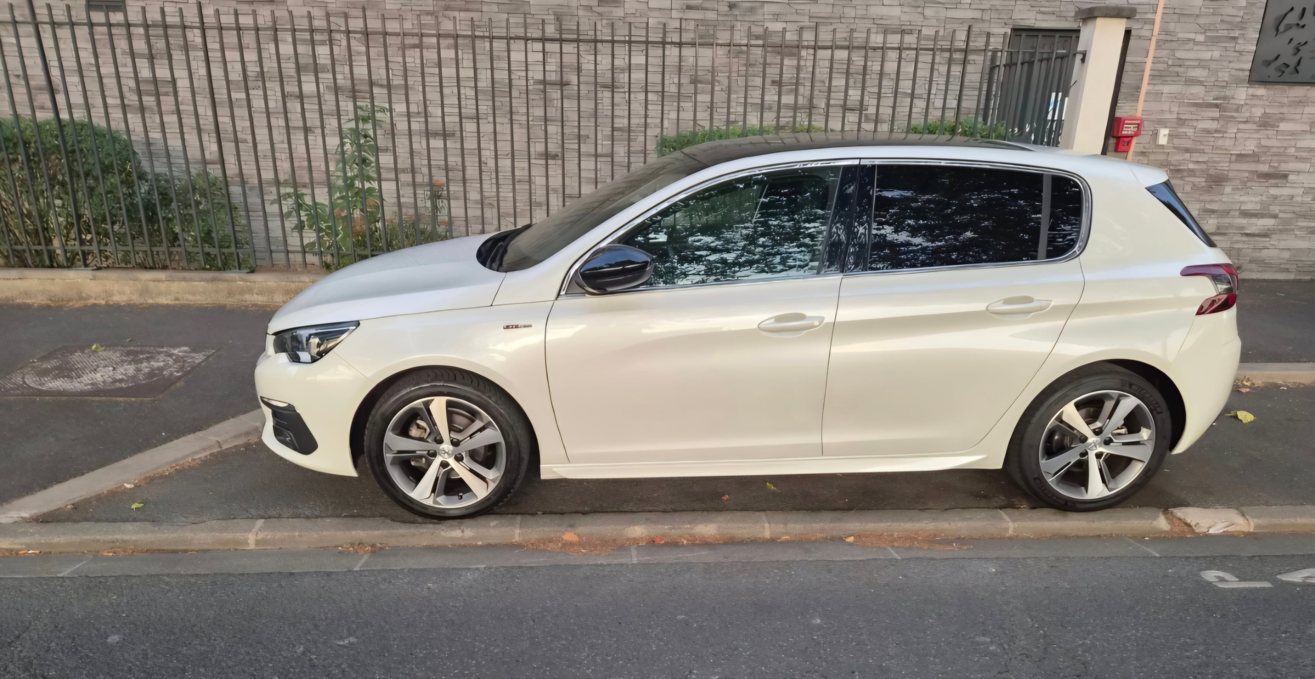 Peugeot 308 GT avec Climatisation