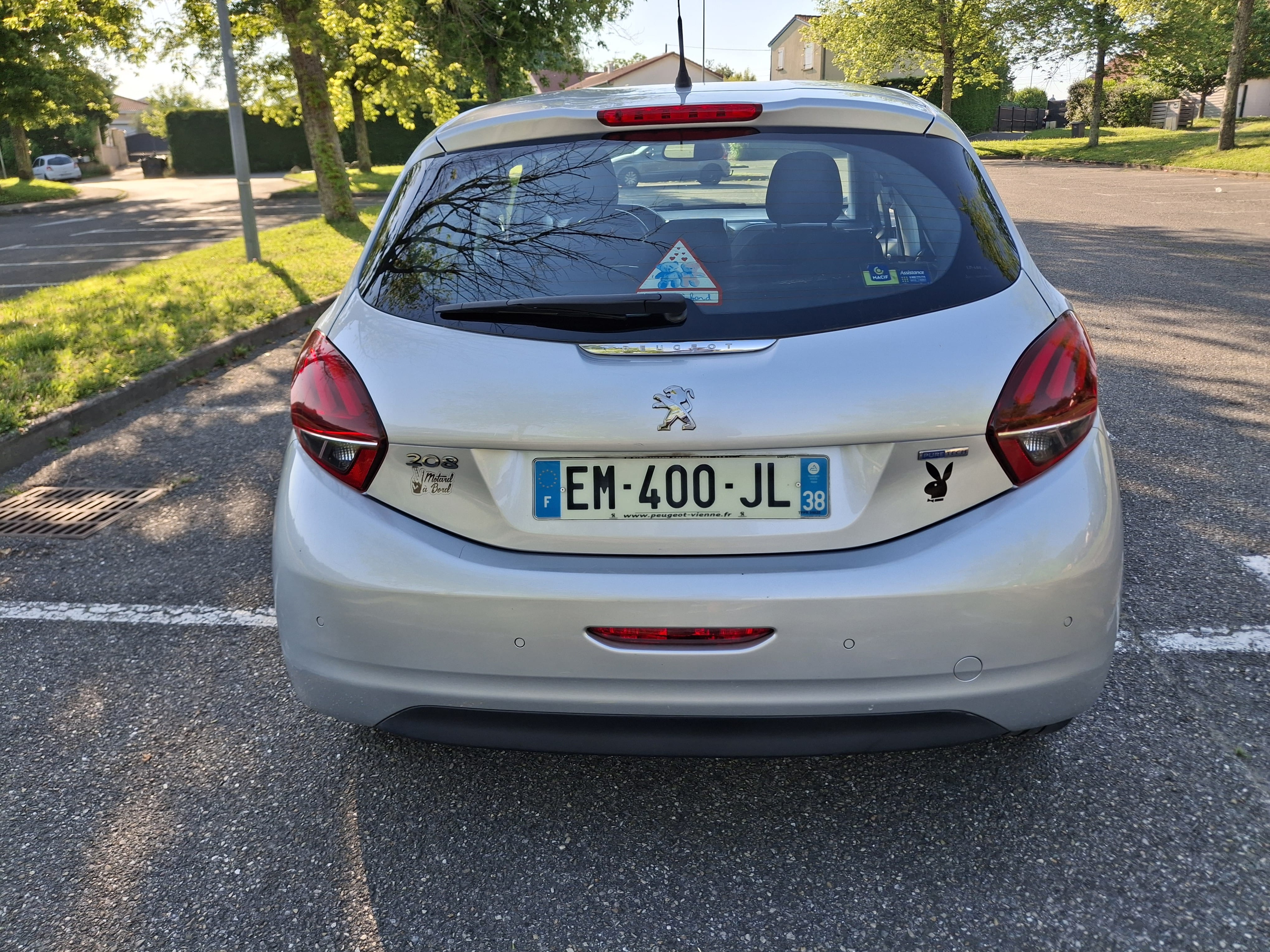 Peugeot 208 avec Port USB
