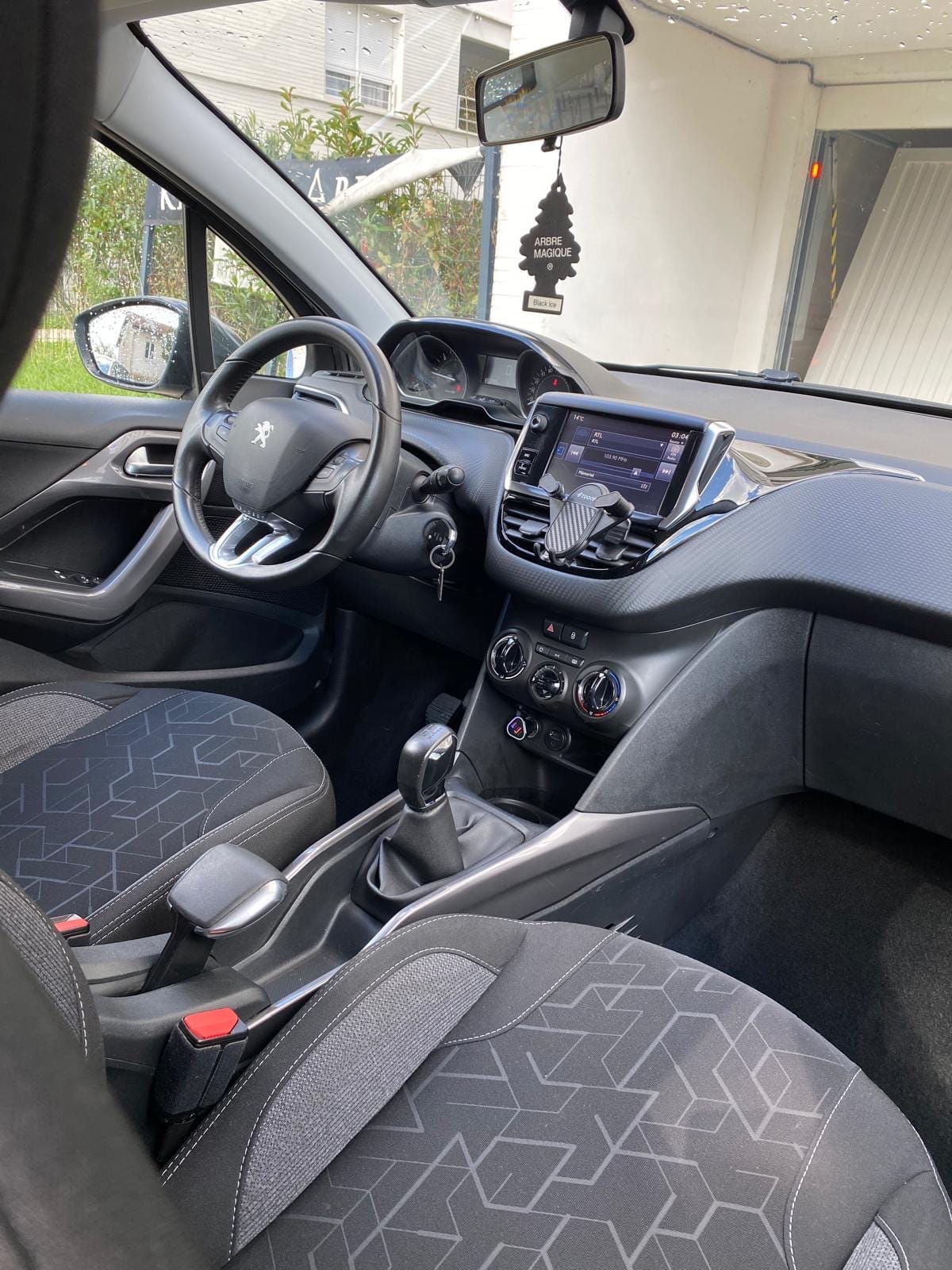 Peugeot 2008 avec GPS