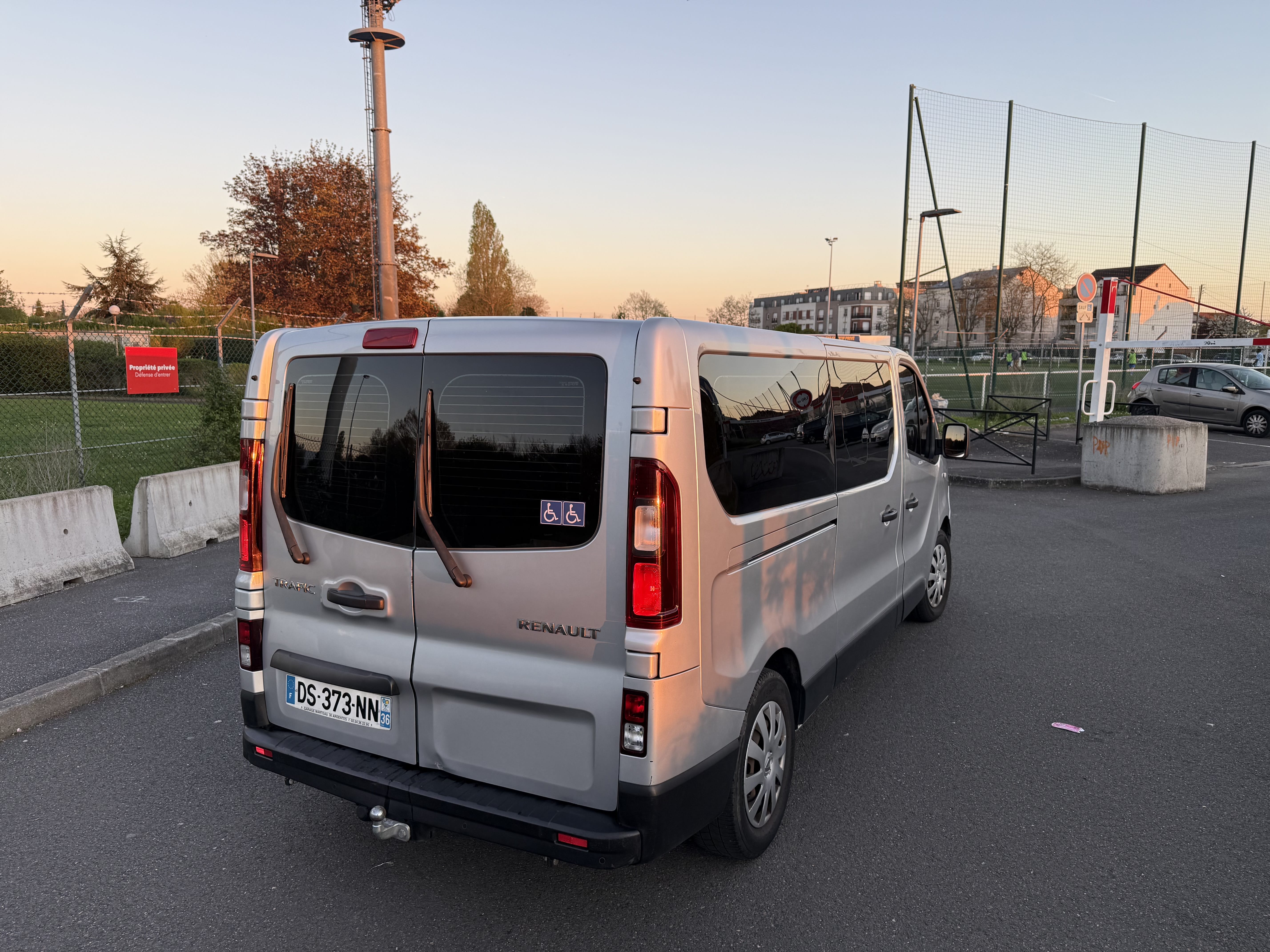 Renault Trafic Passenger XL avec Port USB