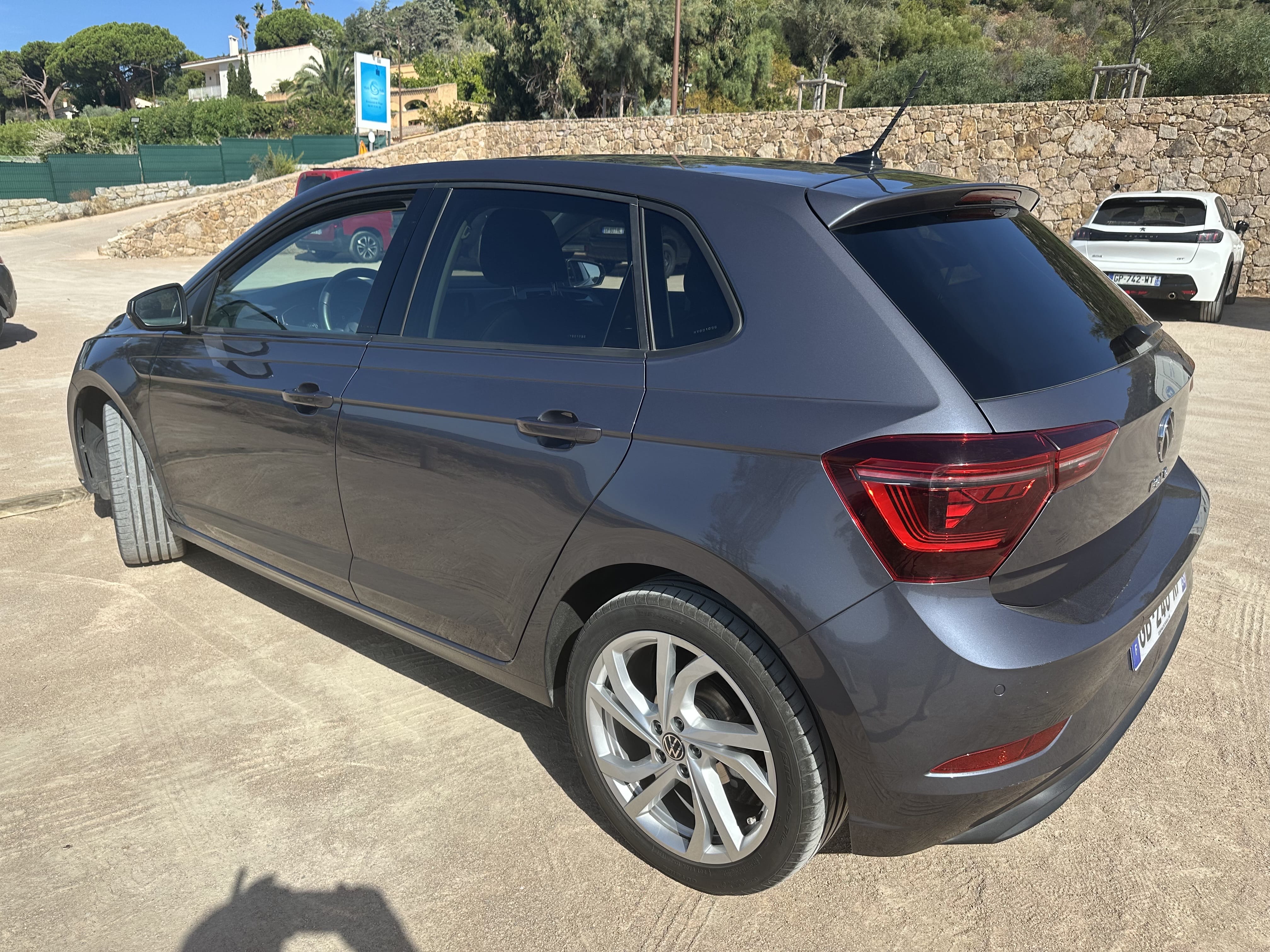 Volkswagen Polo 1,0tsi 110chevaux boîte auto avec GPS