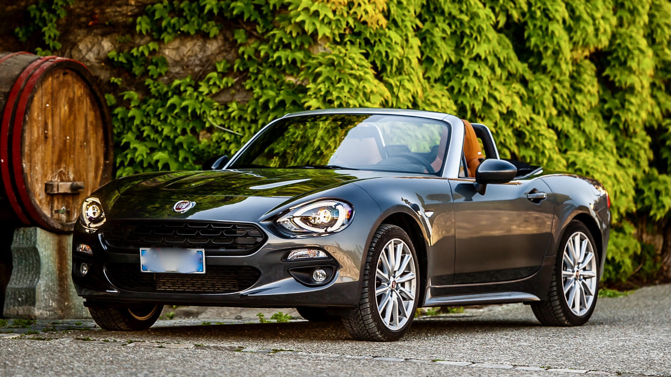 Fiat 124 Spider Finition Lusso Plus, 2016, Essence 98