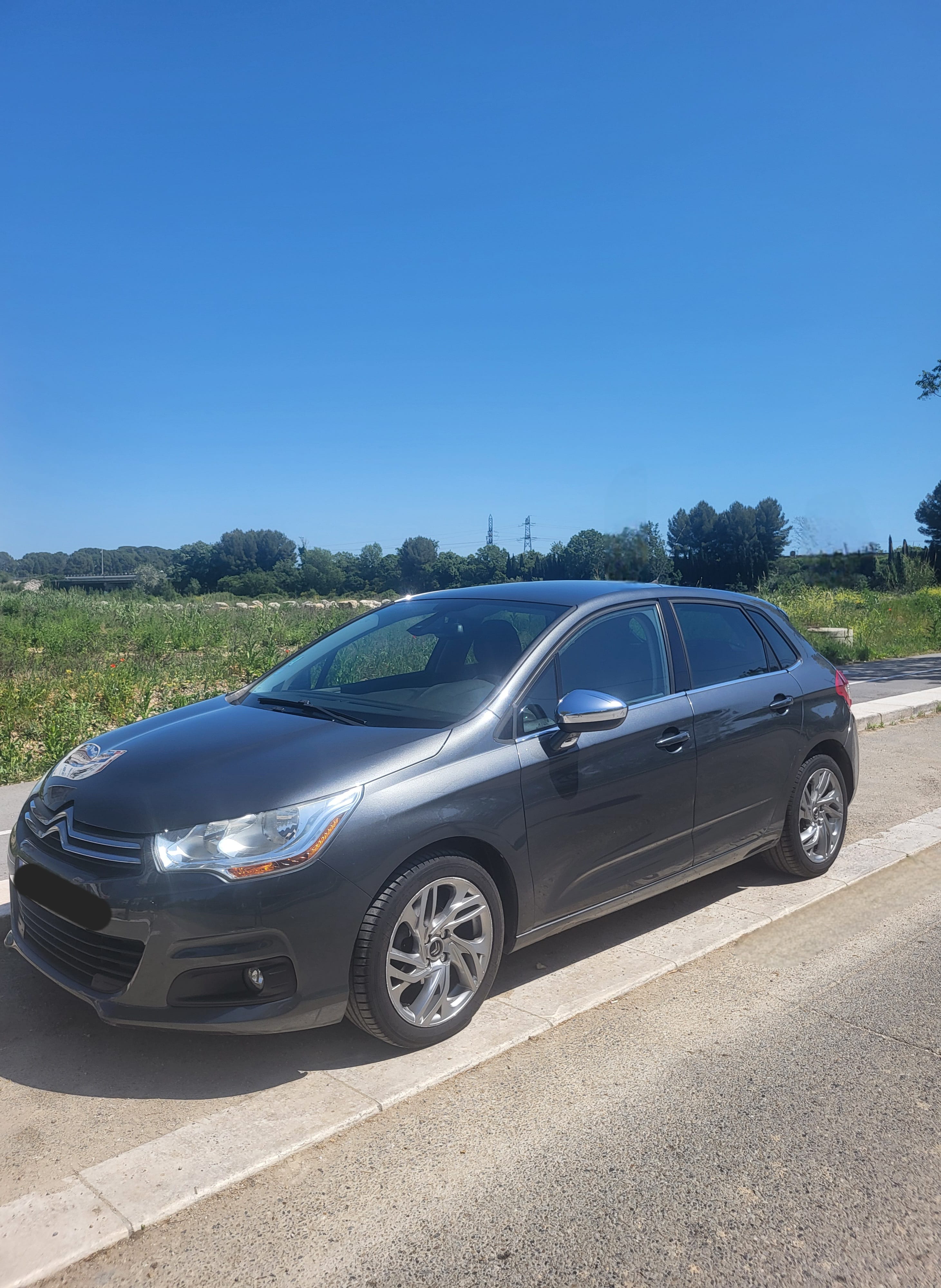 Citroen C4 with Air conditioning
