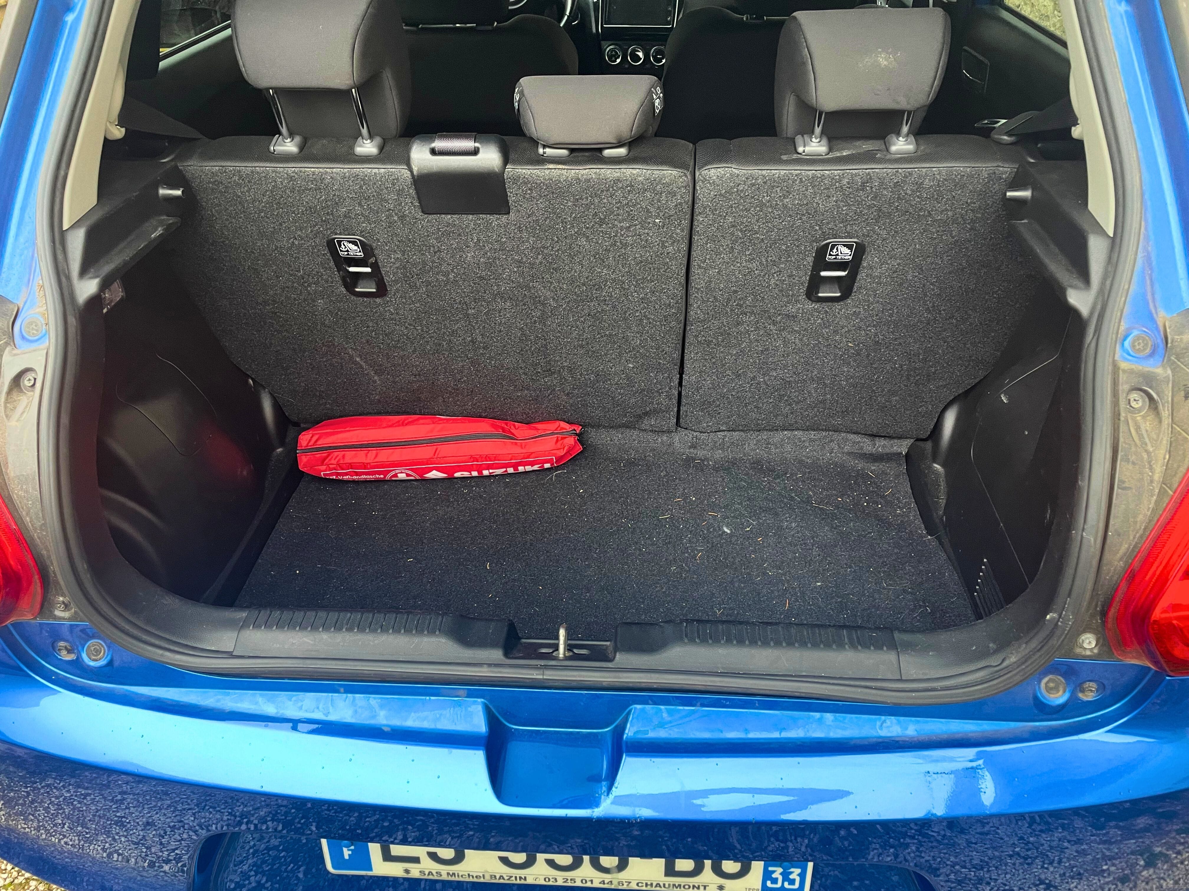 Suzuki Swift avec Pneus neige