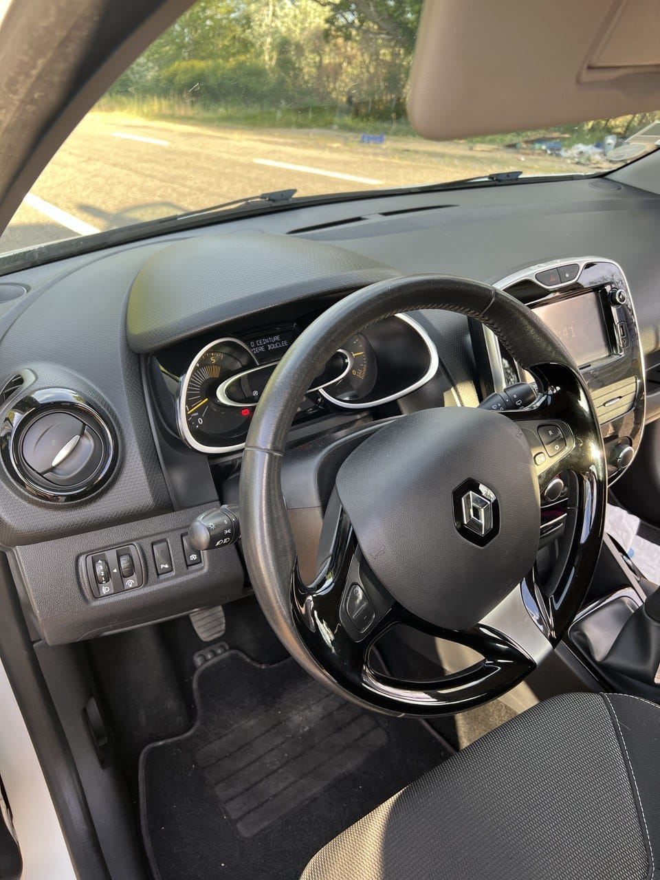 Renault Clio Clio IV avec Régulateur de vitesse