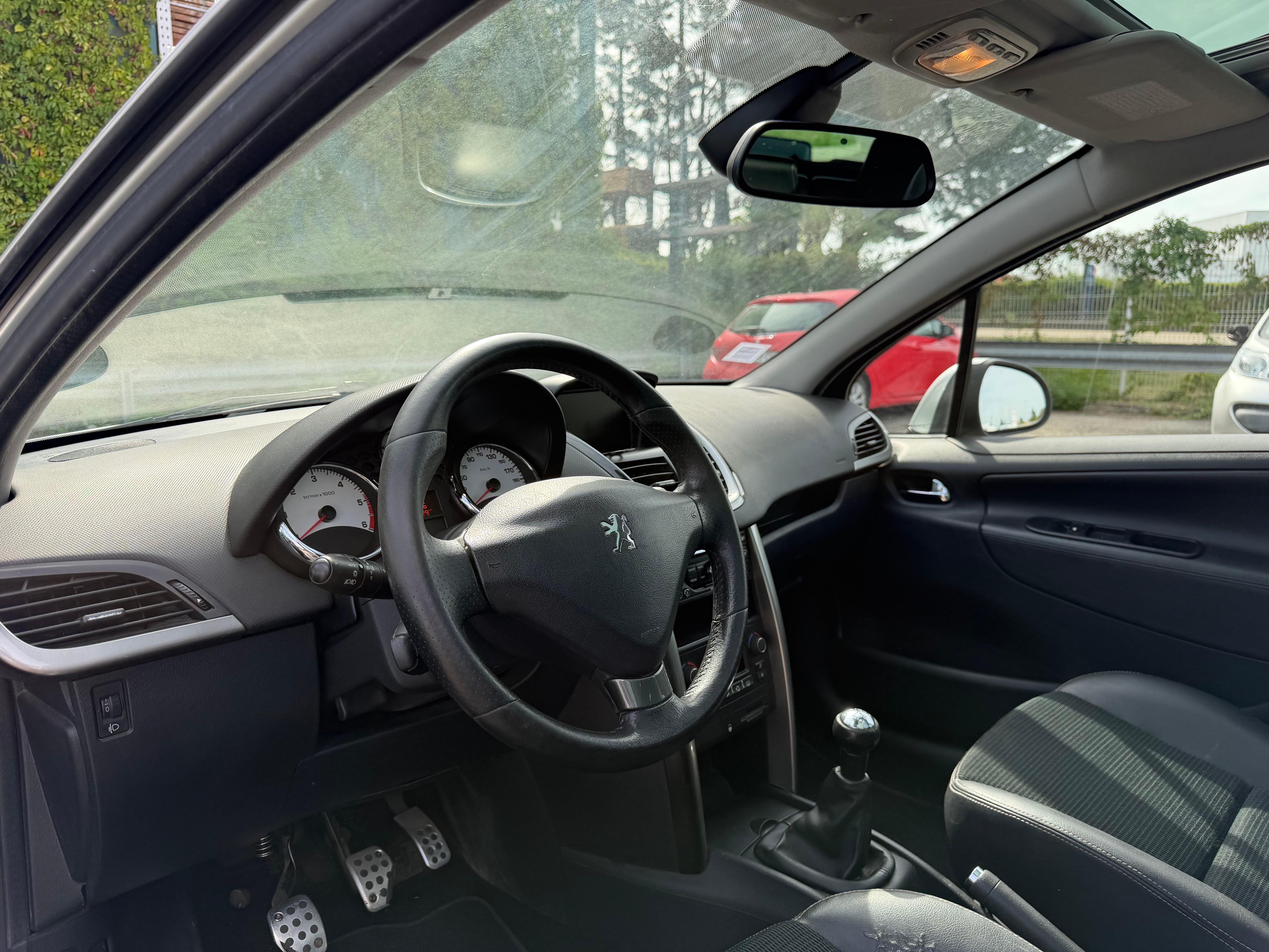 Peugeot 207 SW avec Régulateur de vitesse