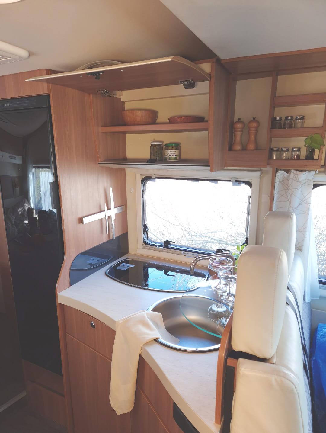 Eura Mobil Profila One 690 QB med USB ladeuttak