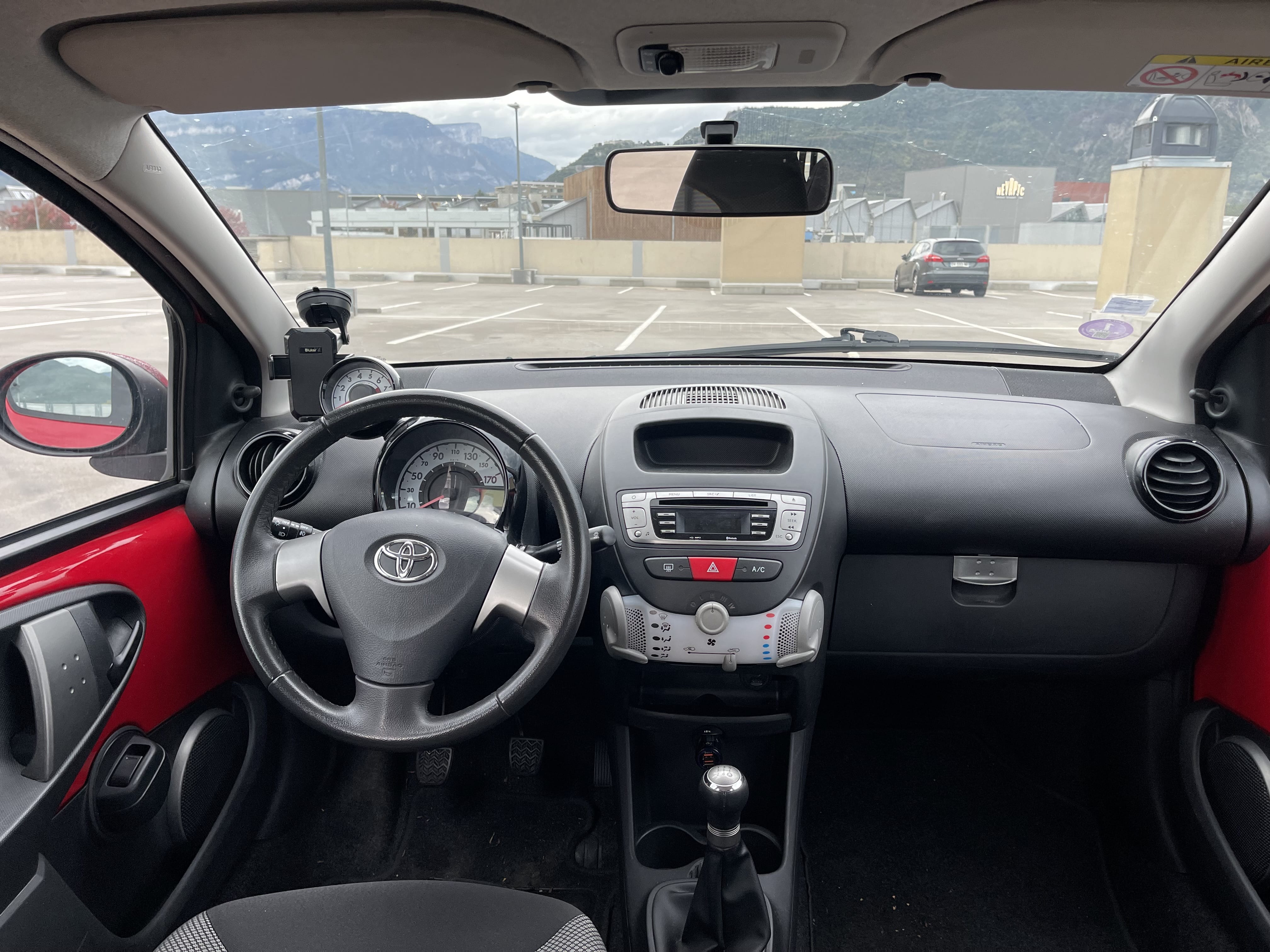 Toyota Aygo - 7 avec Siège bébé
