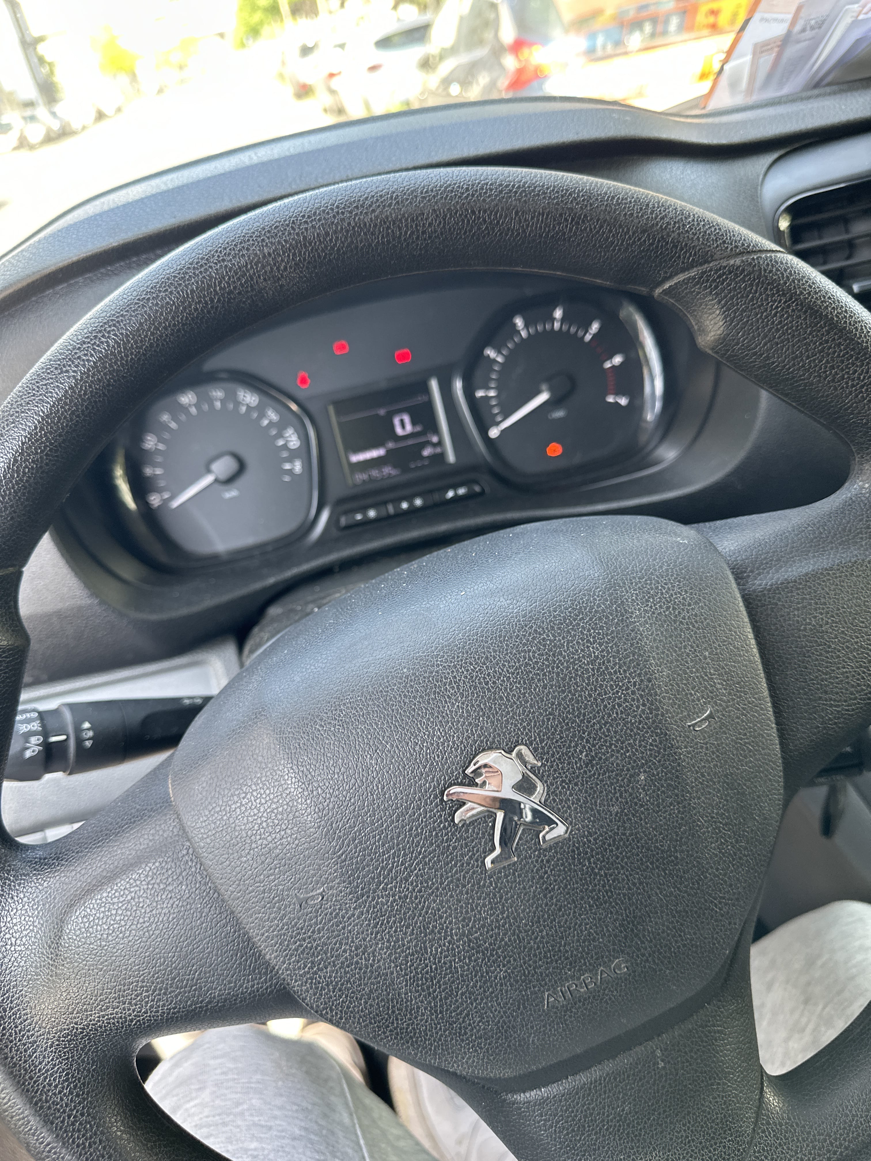 Peugeot Expert avec Entrée audio / iPod