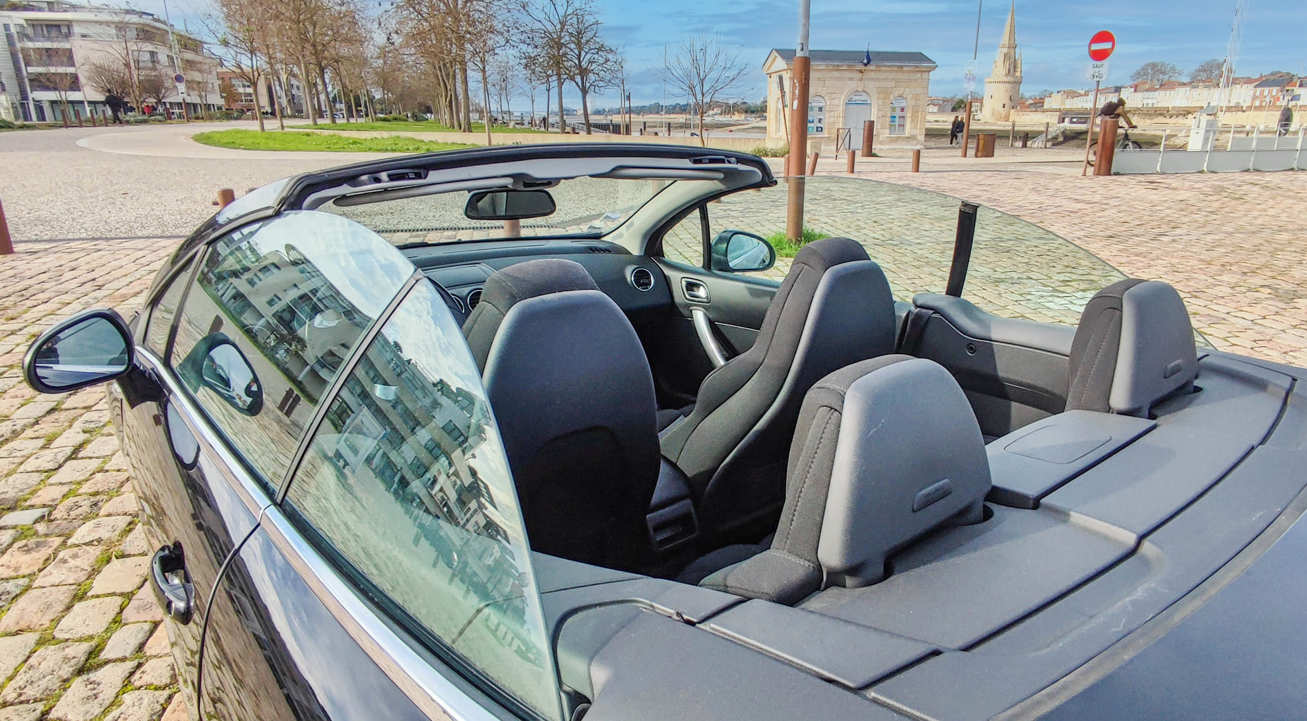 Peugeot 308 CC avec Entrée audio / iPod
