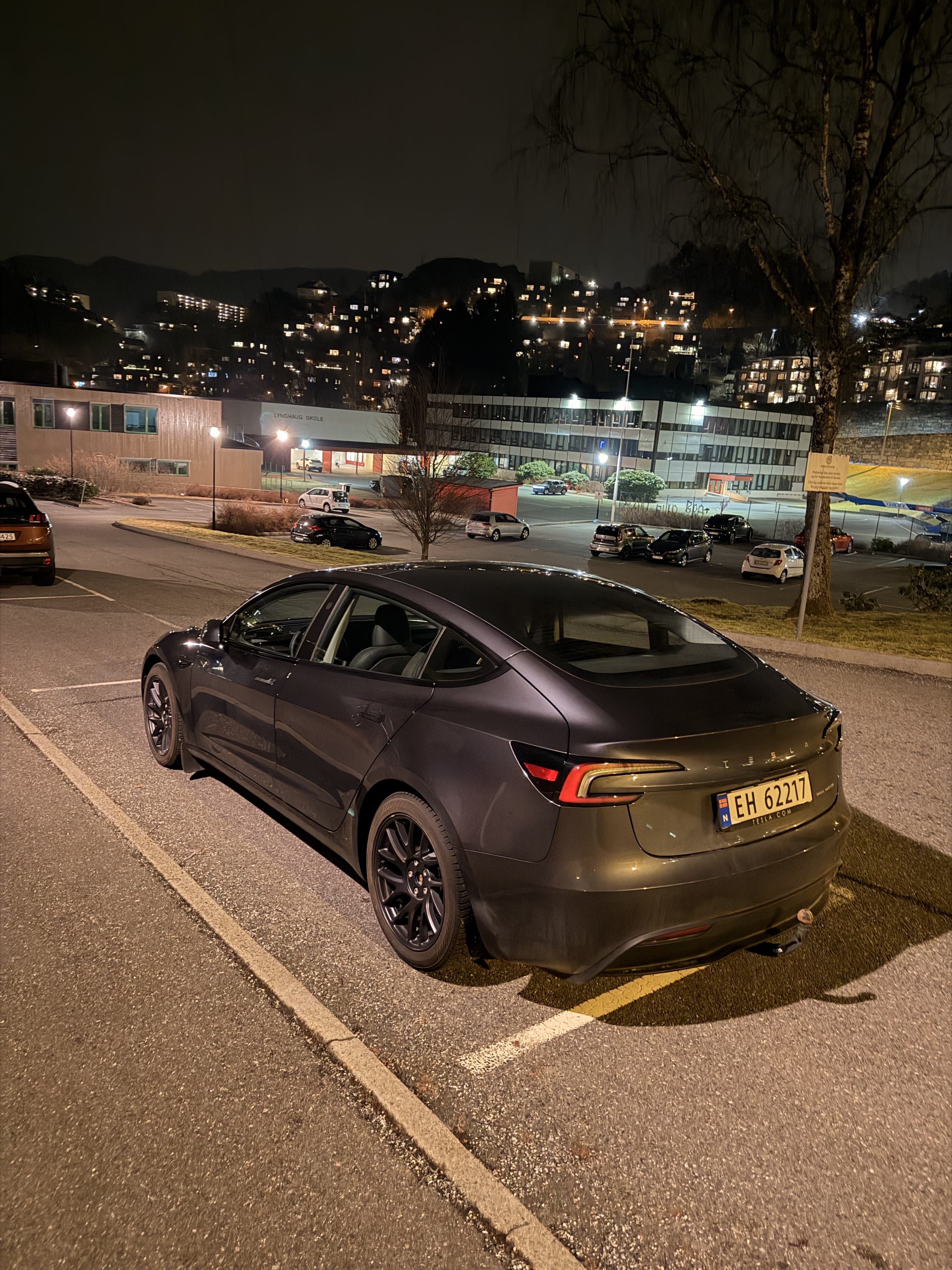 Tesla Model 3 Long Range AWD med GPS