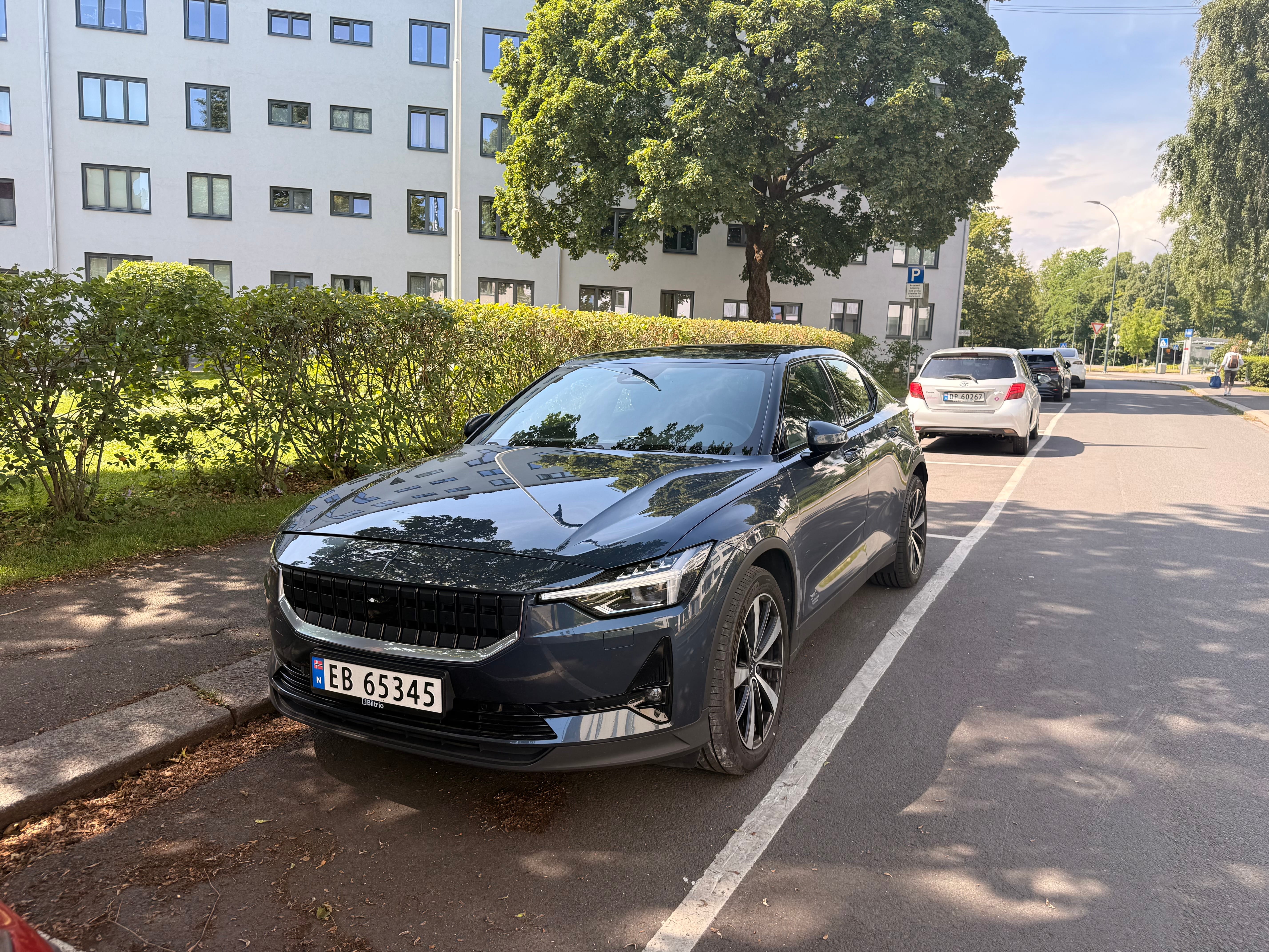 Polestar 2 Long Range Dual Motor mit 4-Rad-Antrieb
