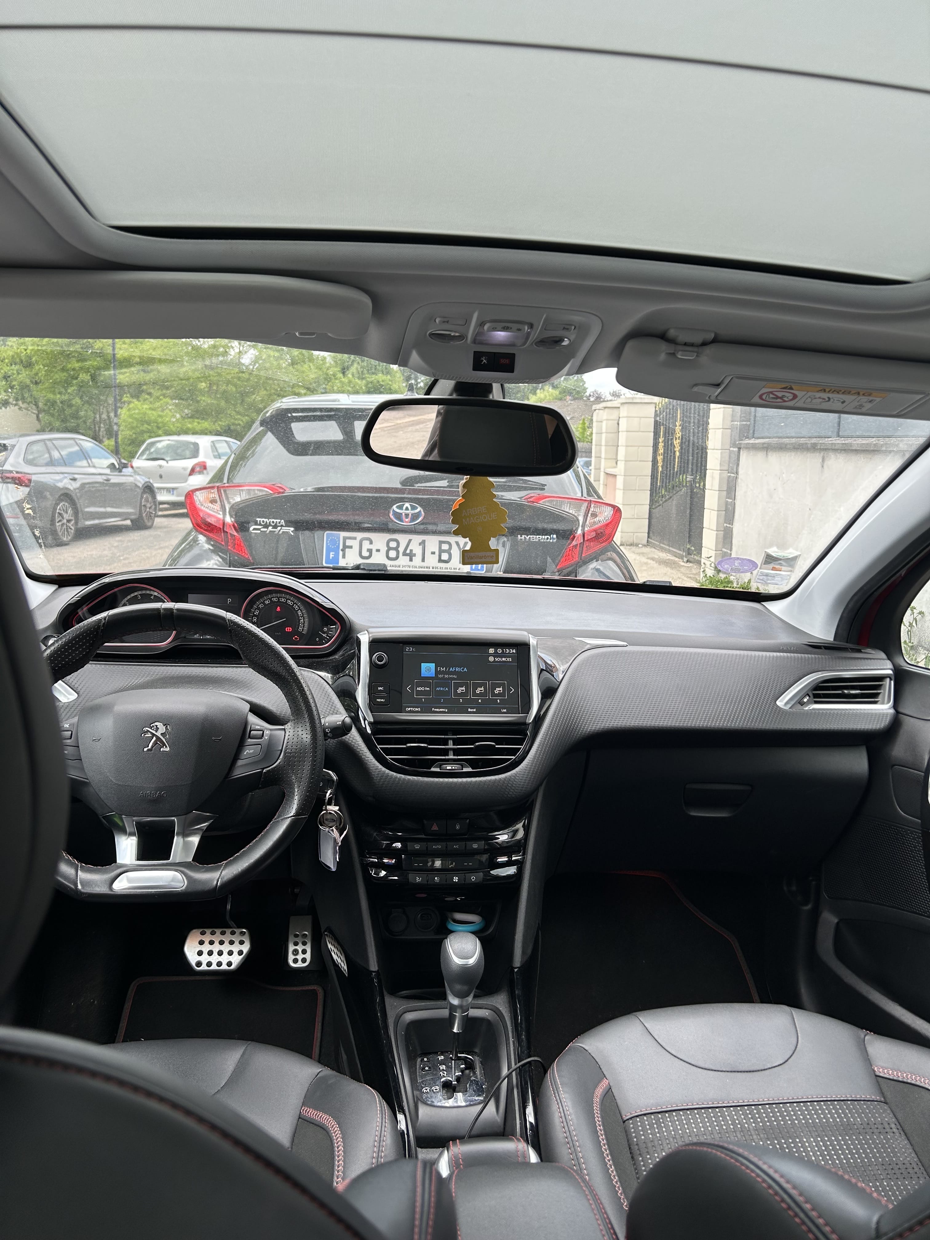 Peugeot 2008 avec GPS
