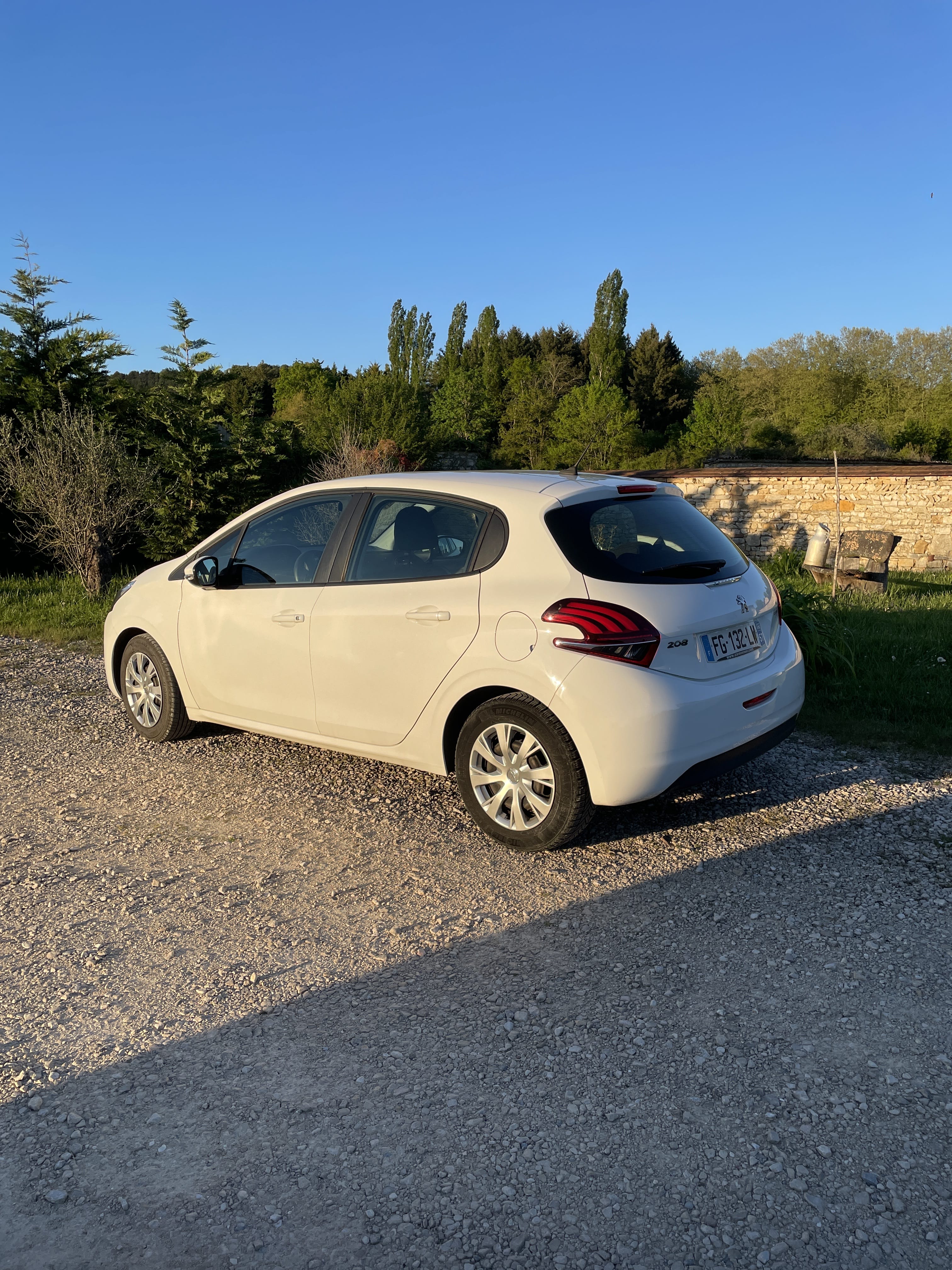 Peugeot 208 1,2 83 cv avec Climatisation