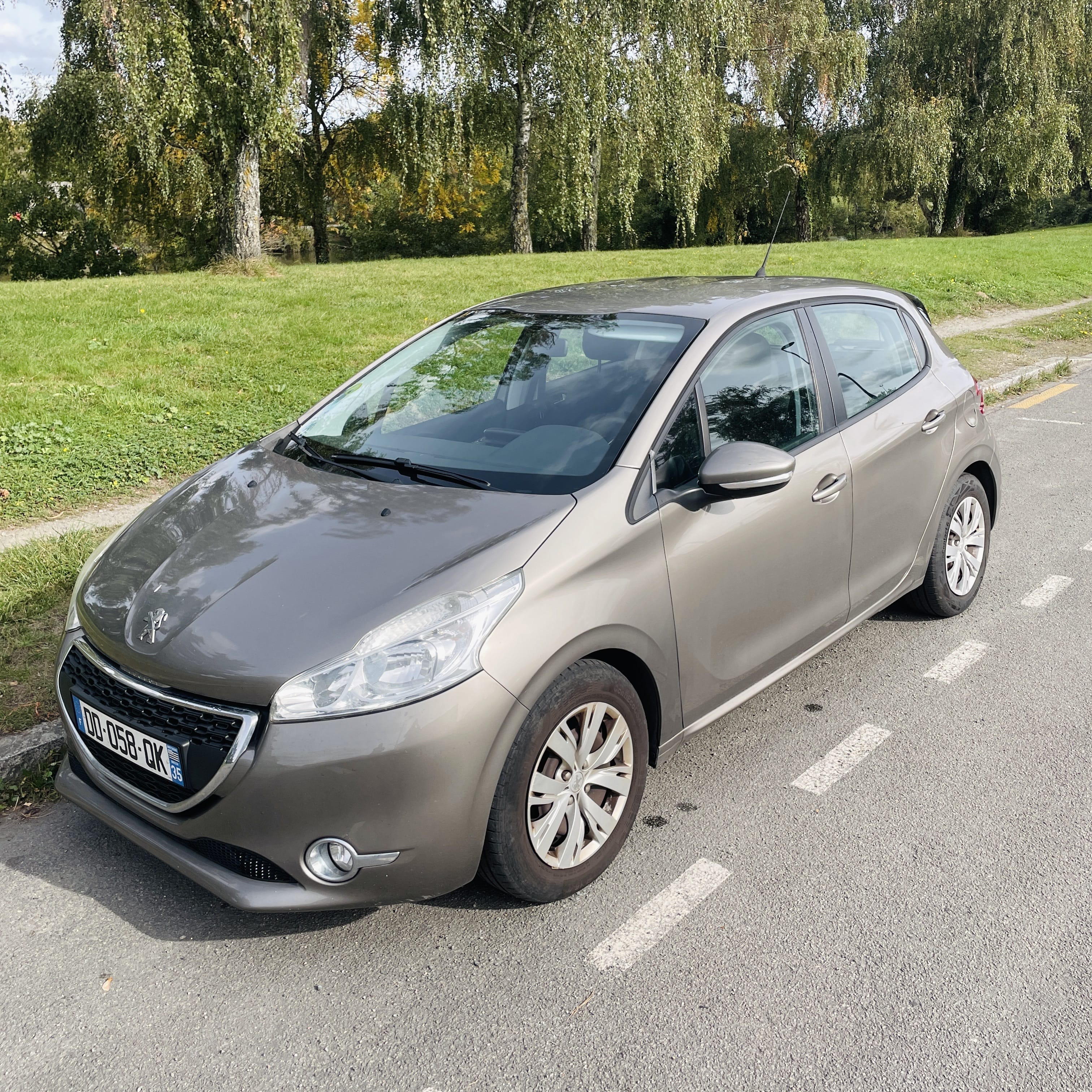 Peugeot 208, 2014, Diesel
