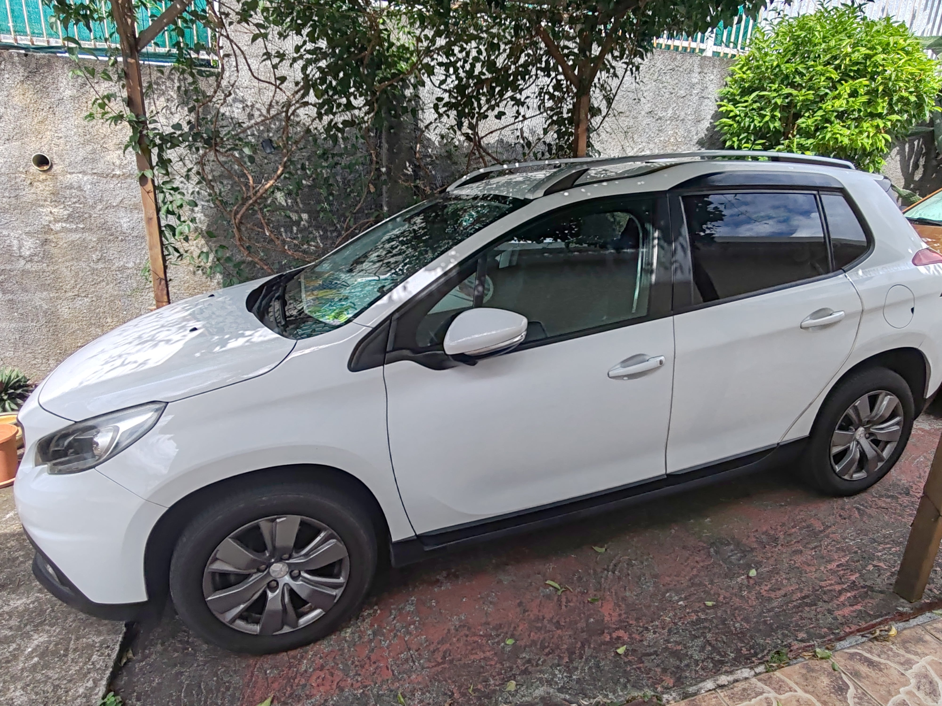 Peugeot 2008 avec Climatisation