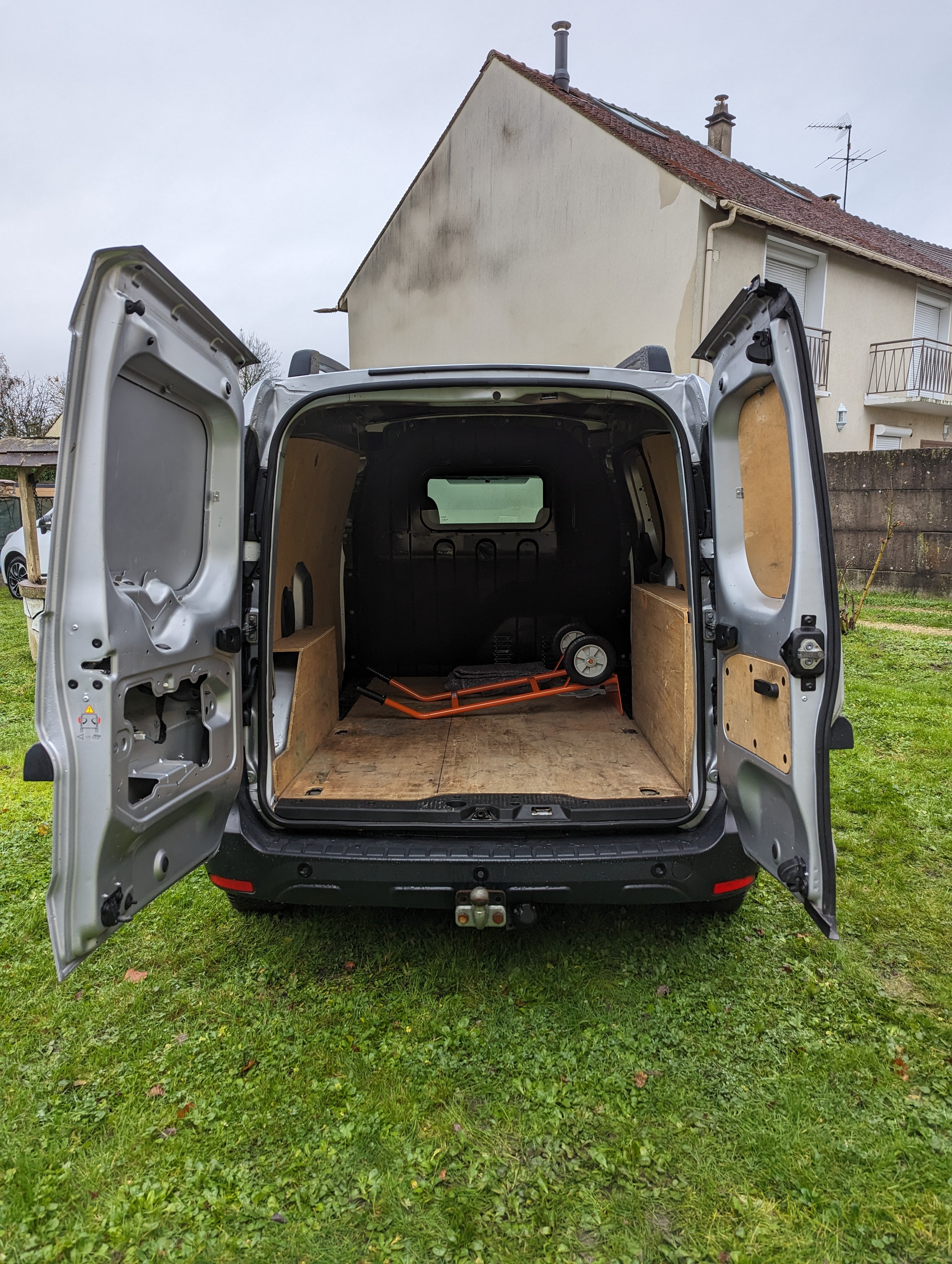 Dacia Dokker avec Attelage