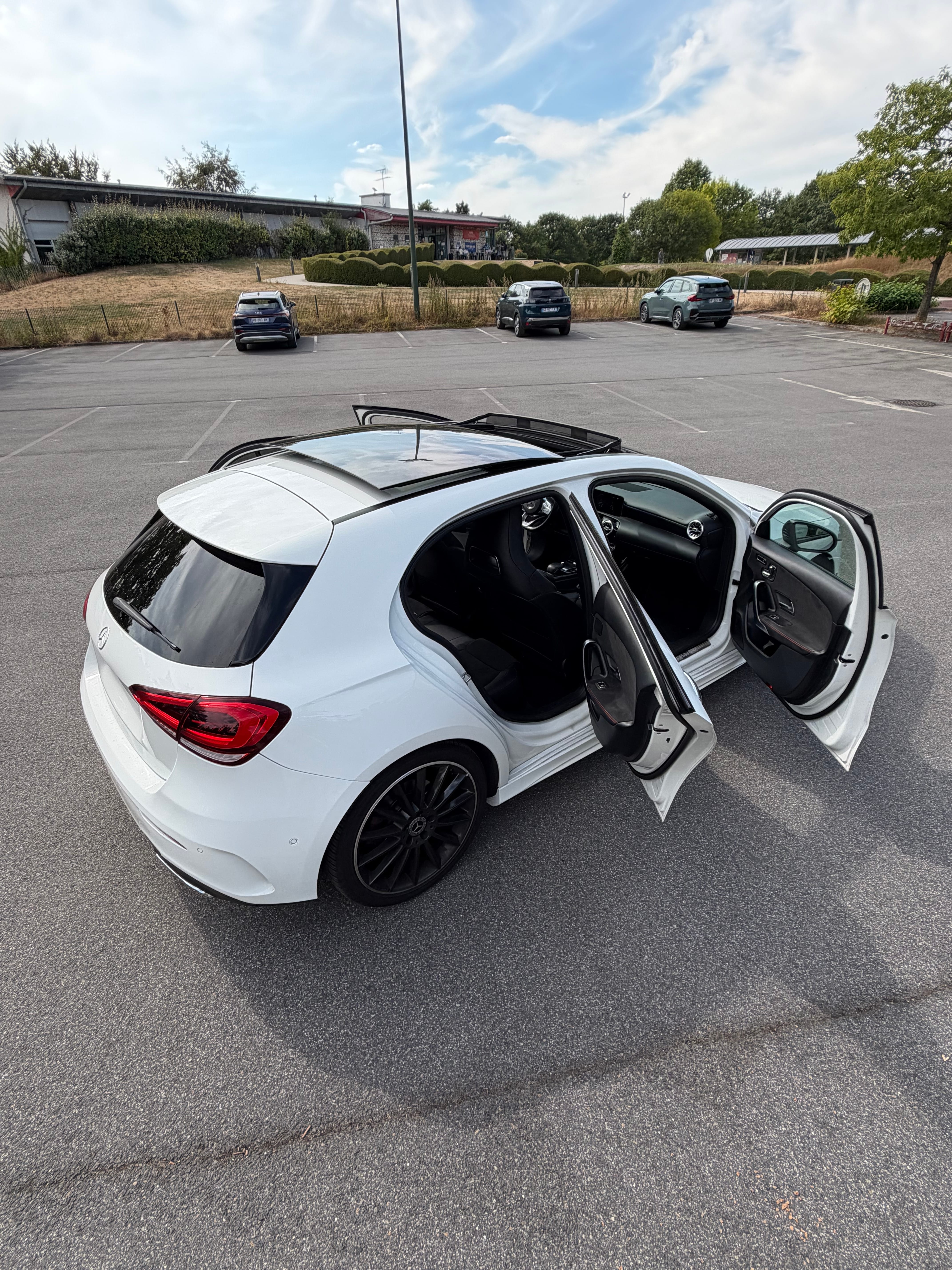 Mercedes-Benz Classe A 220 avec Régulateur de vitesse