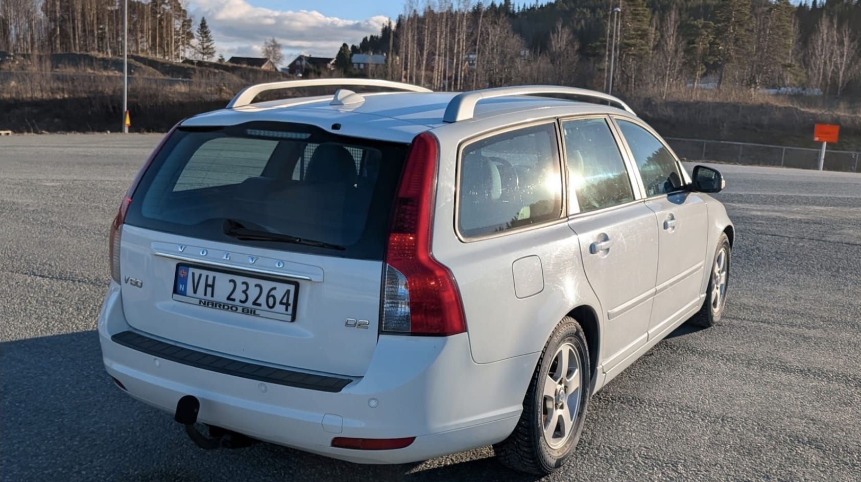 Volvo V50 with Baby seat