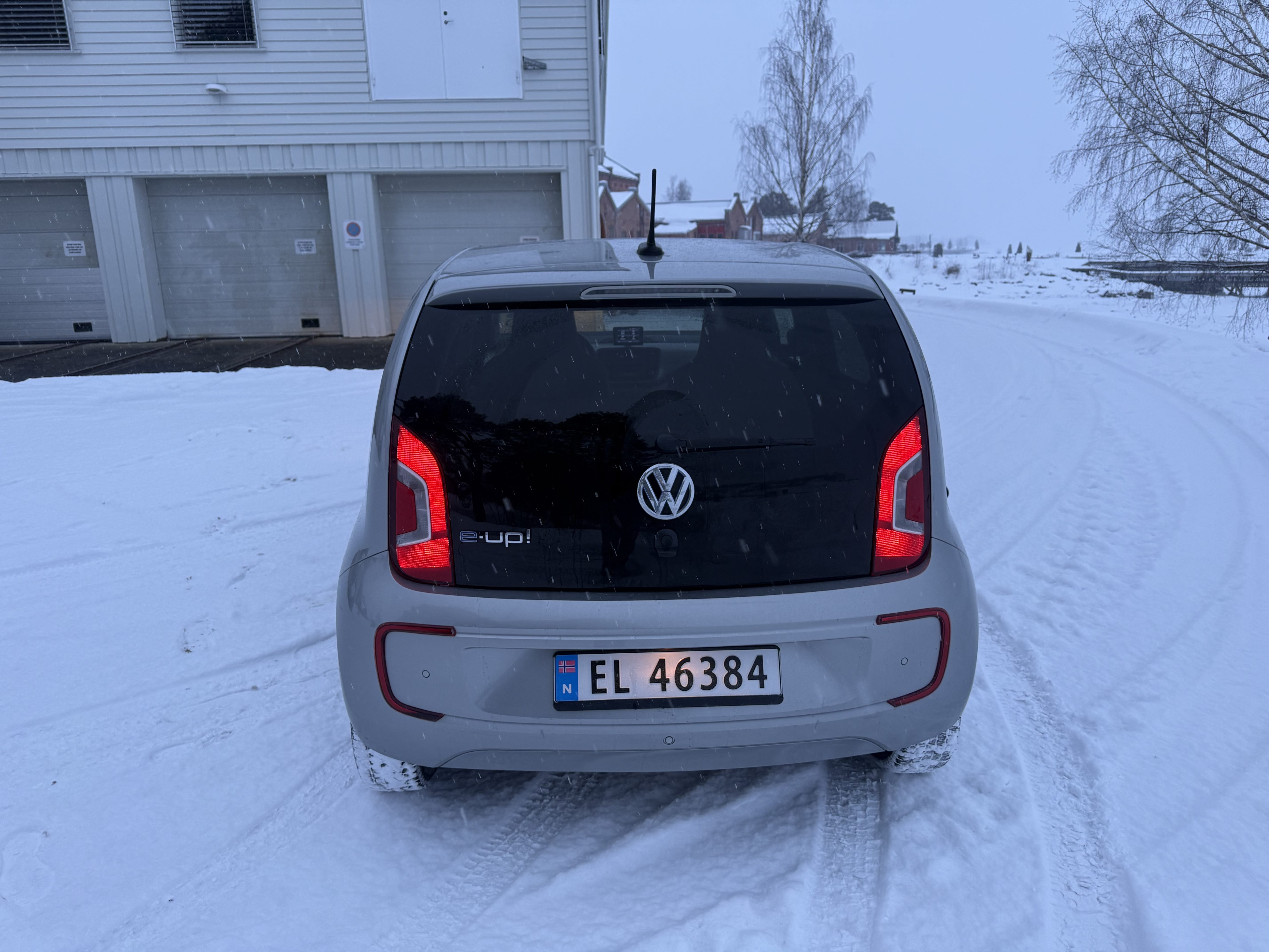 Volkswagen e-Up ! med Bluetooth audio
