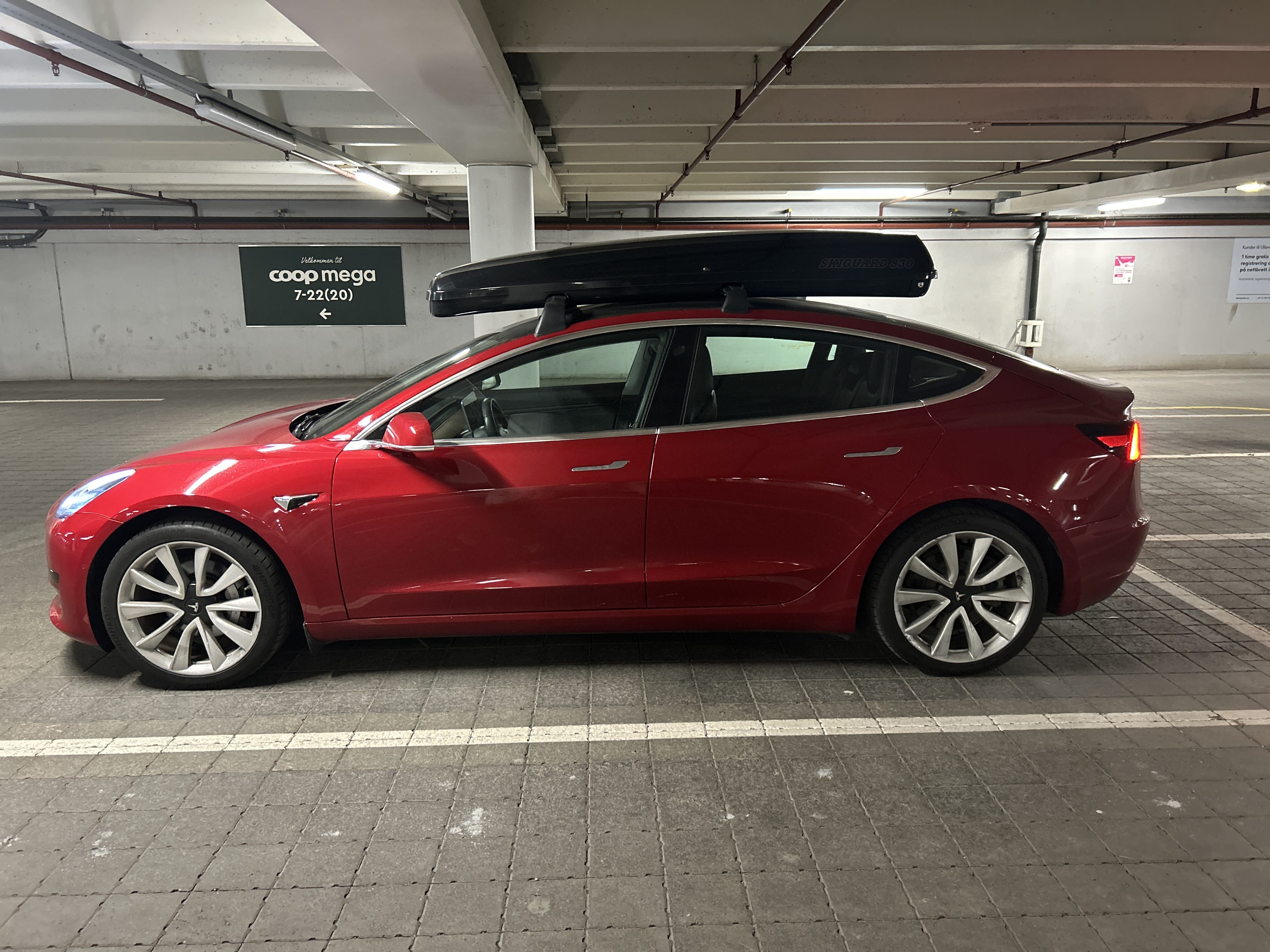 Tesla Model 3 with Air conditioning