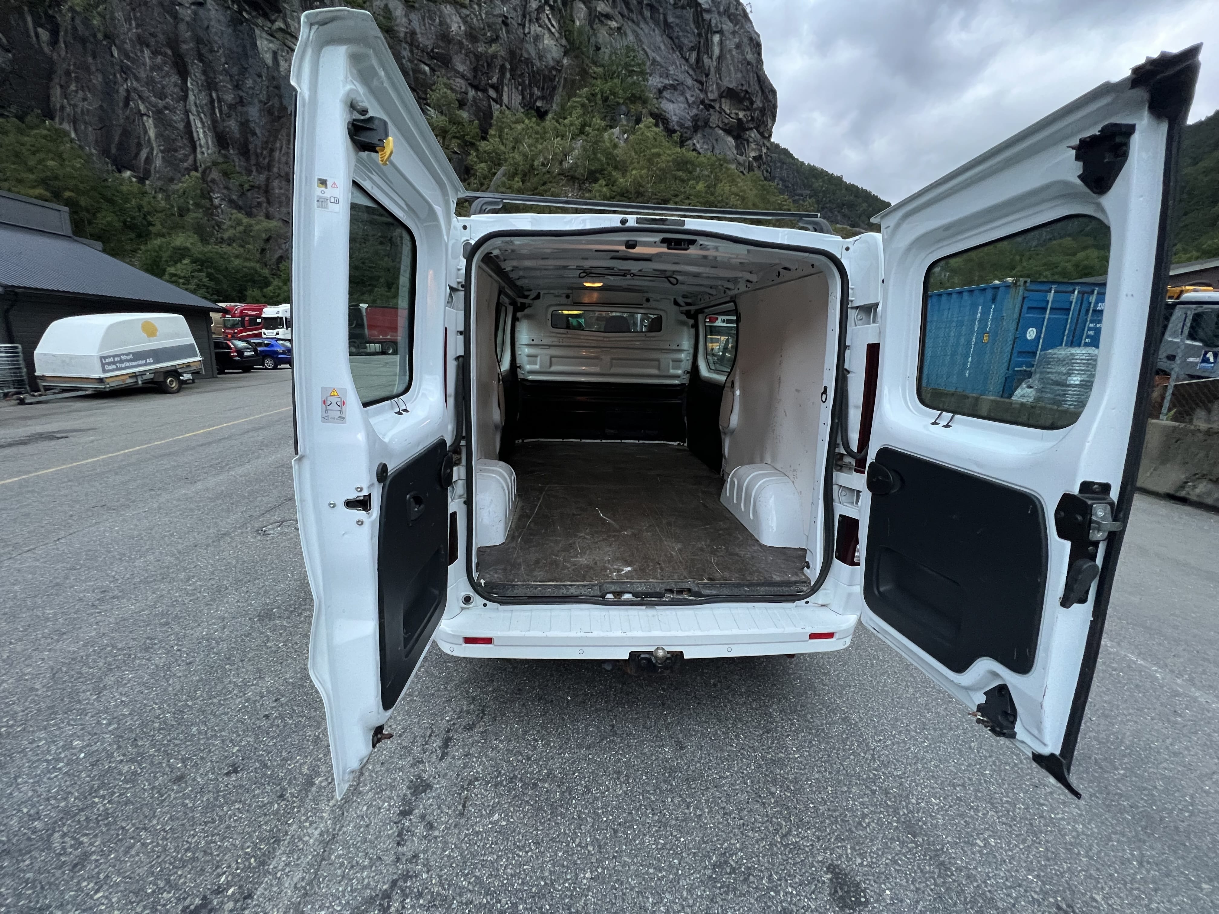 Opel Vivaro med Cruisekontroll