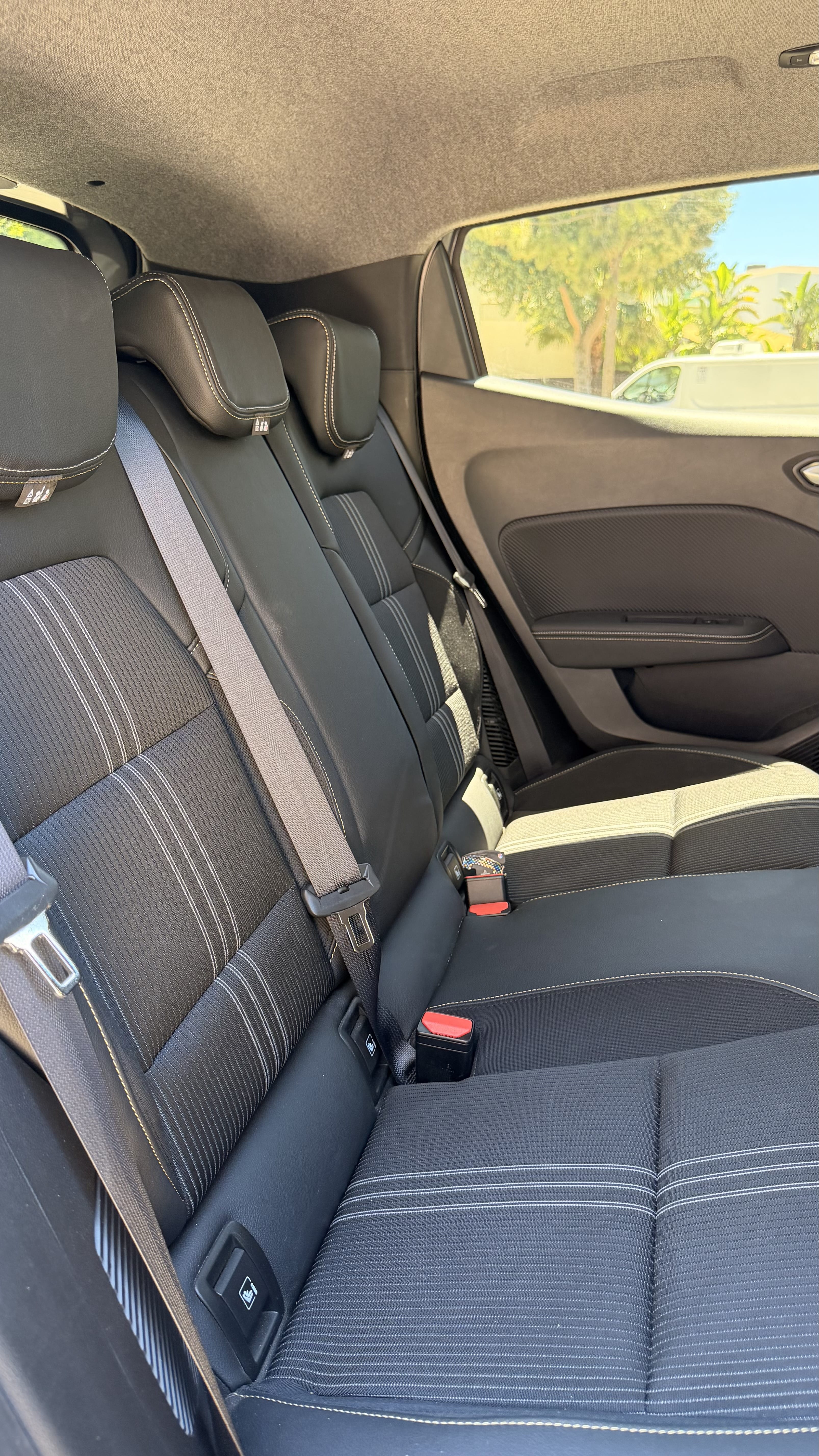 Renault Clio E-tech med Apple CarPlay