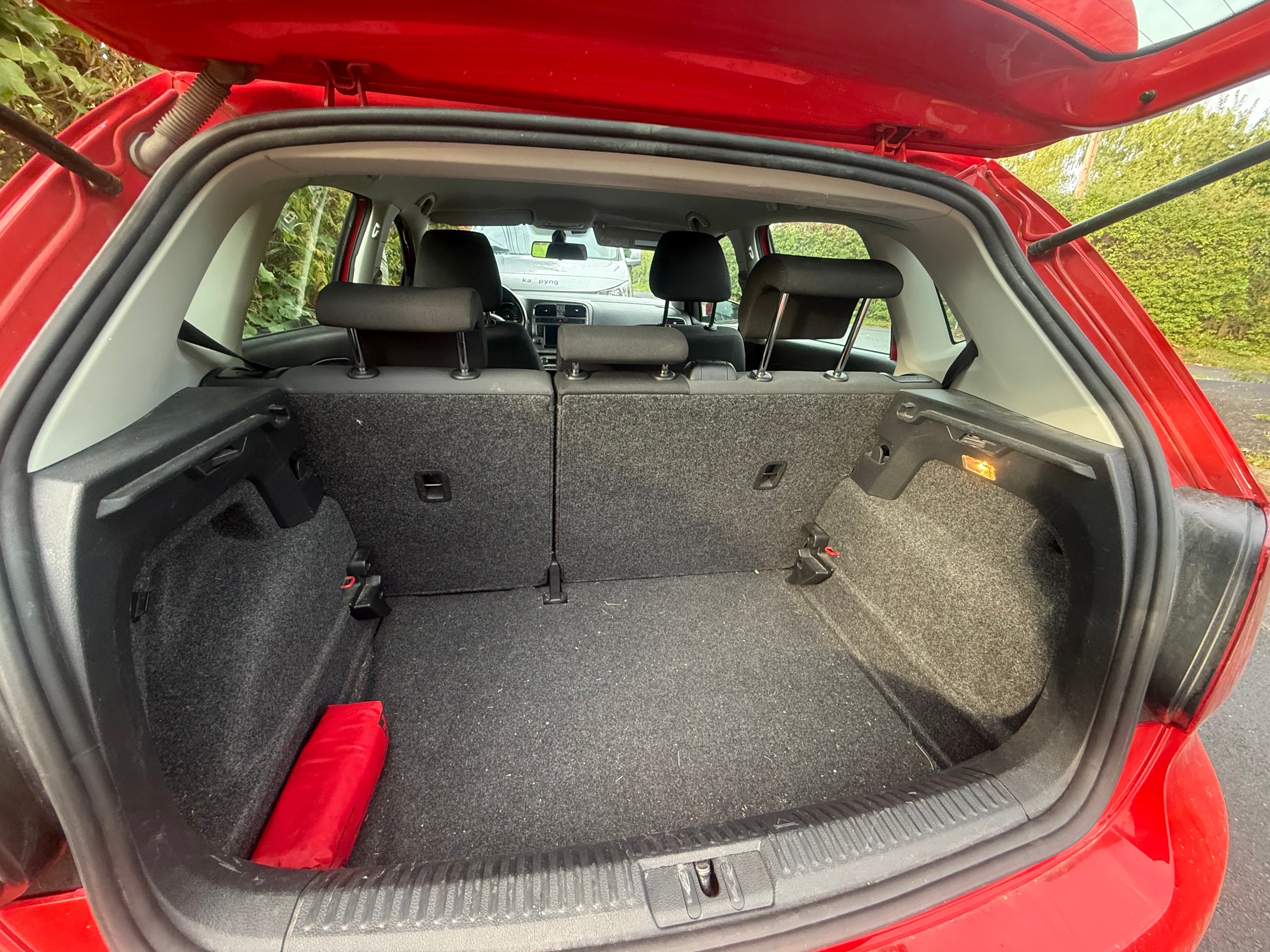 Volkswagen Polo TSI 95 hk with Bluetooth audio