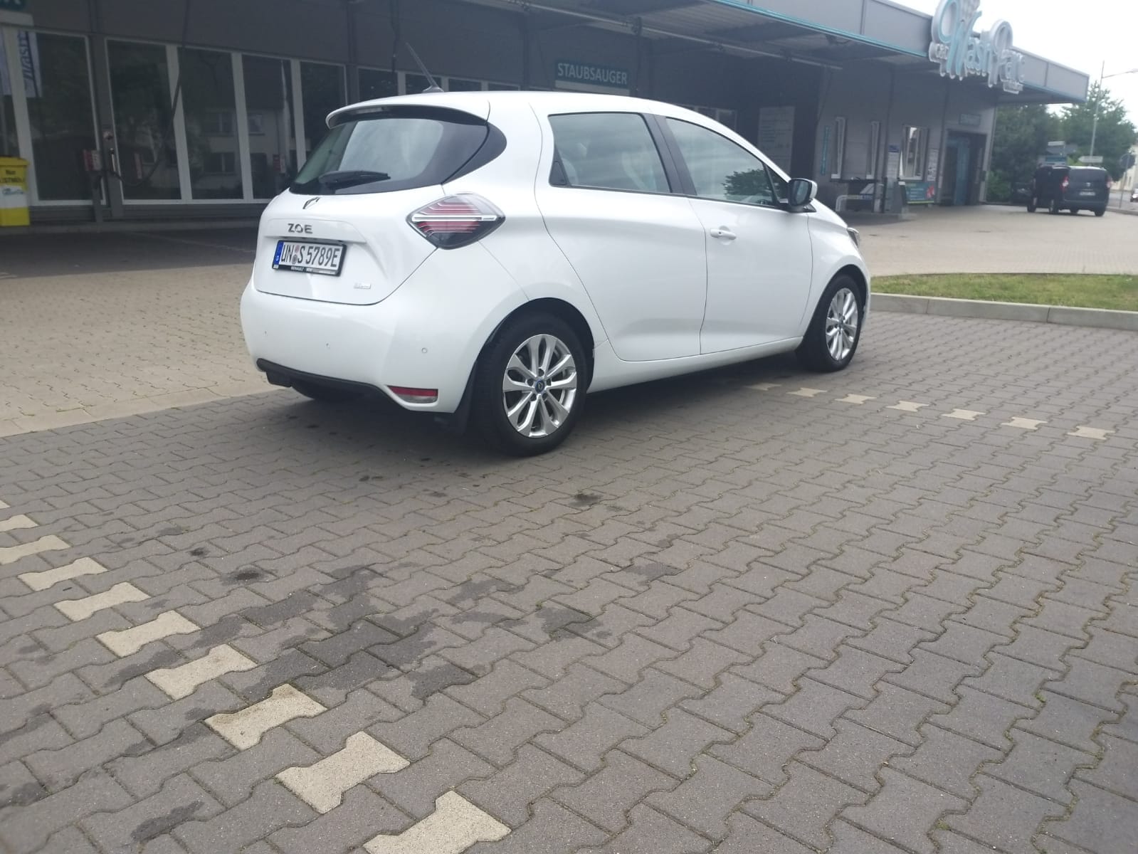 Renault ZOE mit Navigationsgerät