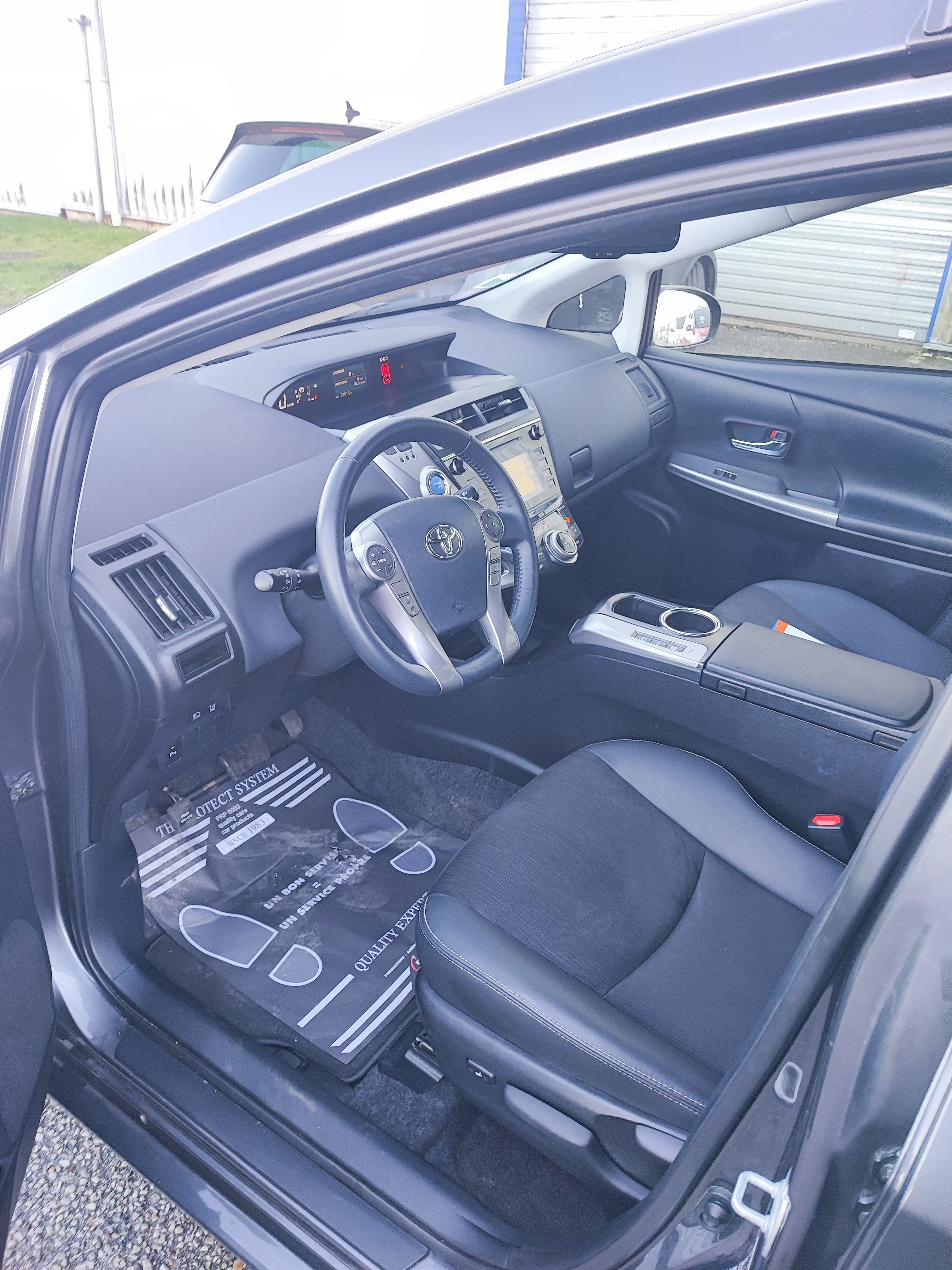 Toyota Prius + avec Régulateur de vitesse