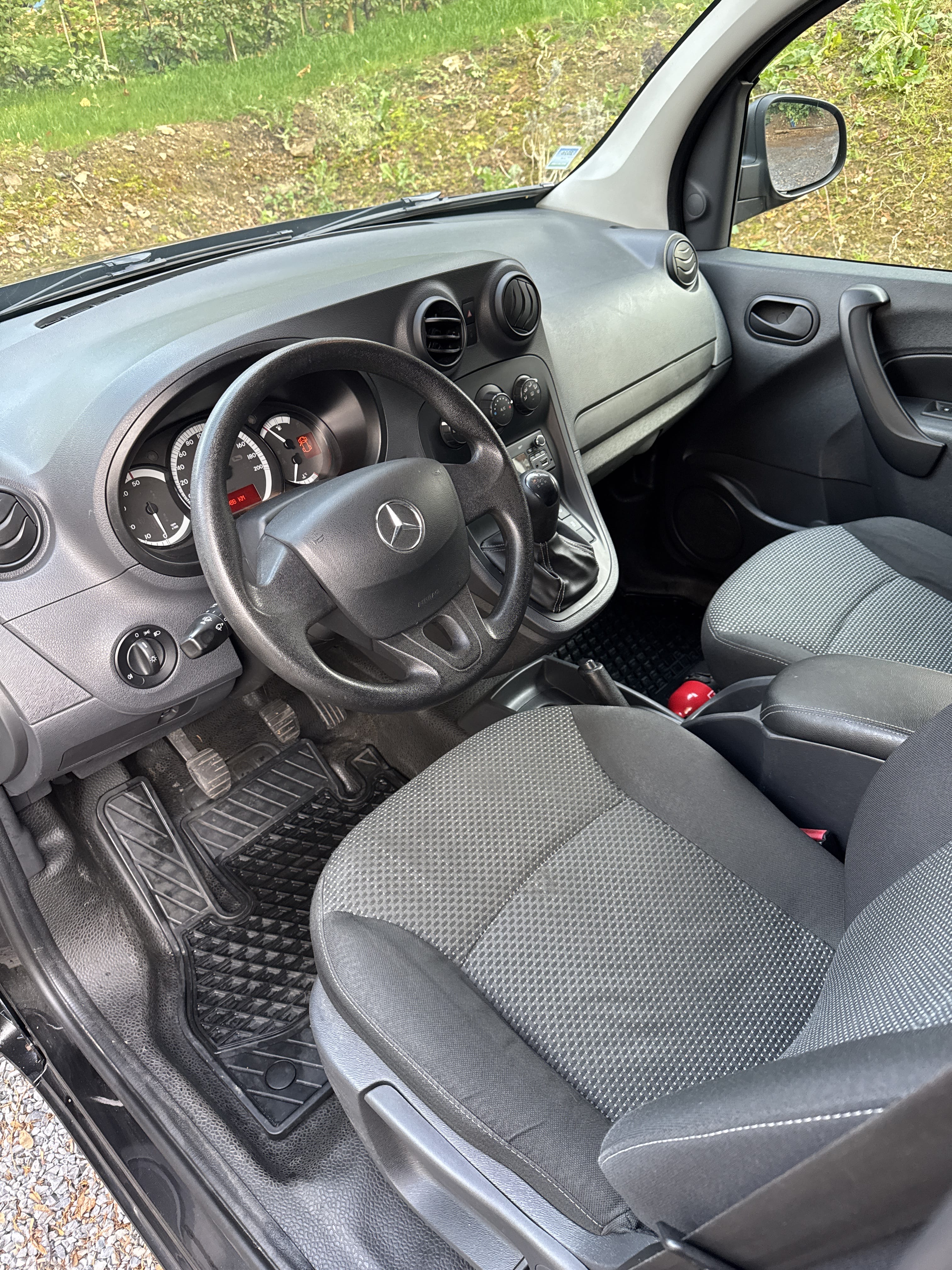 Mercedes-Benz Citan avec Entrée audio / iPod