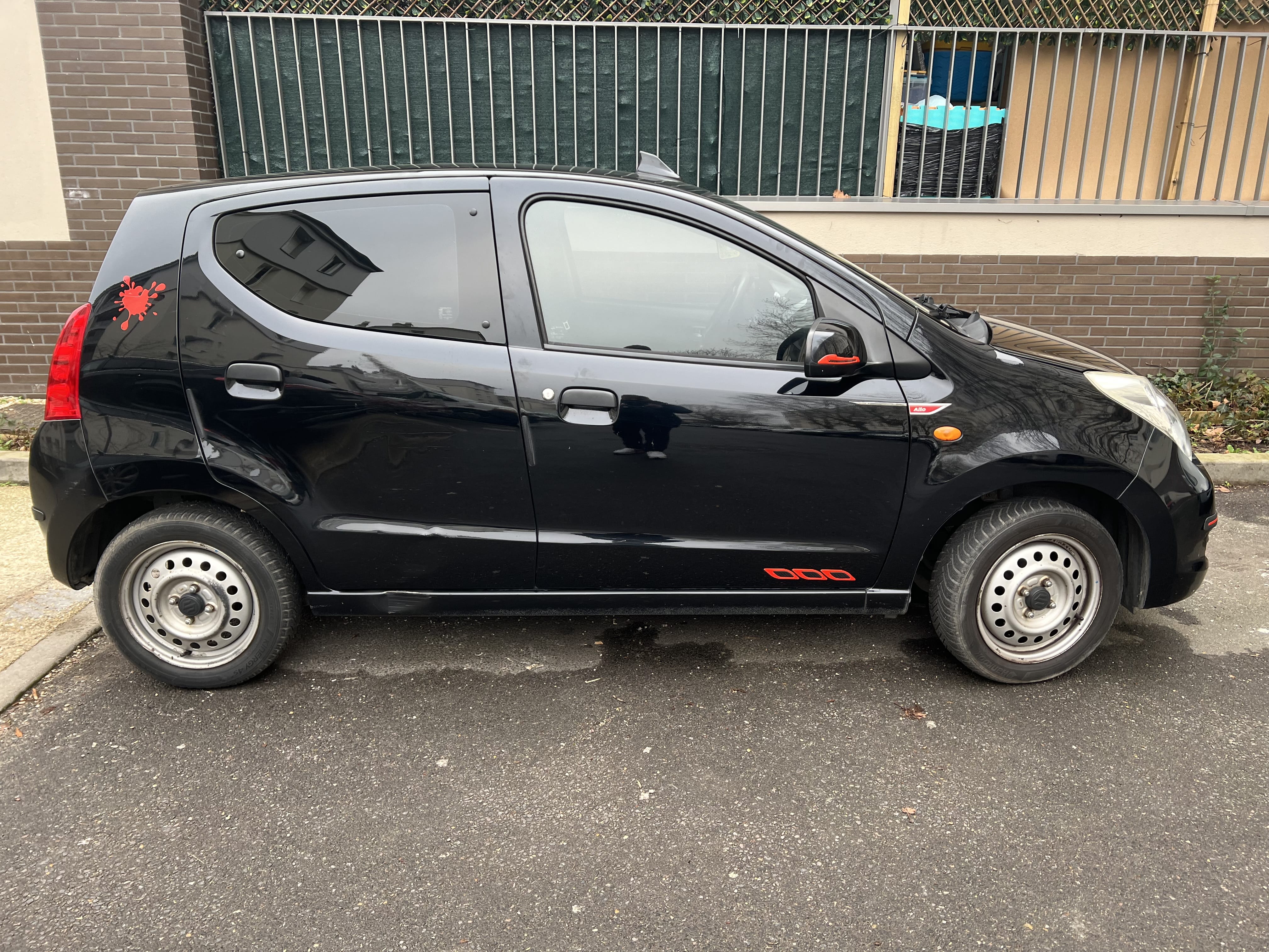 Suzuki Alto avec GPS