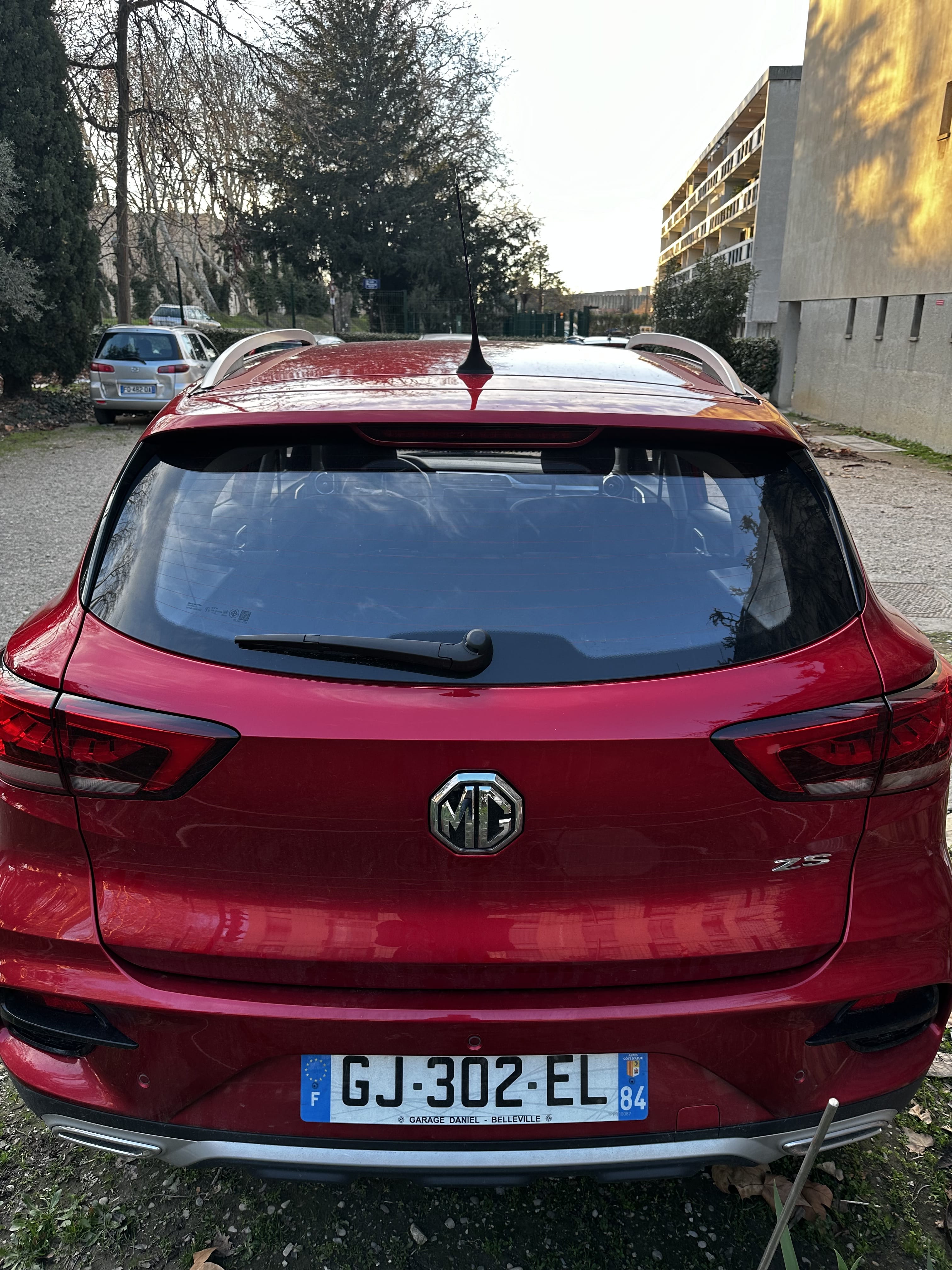 MG ZS avec GPS