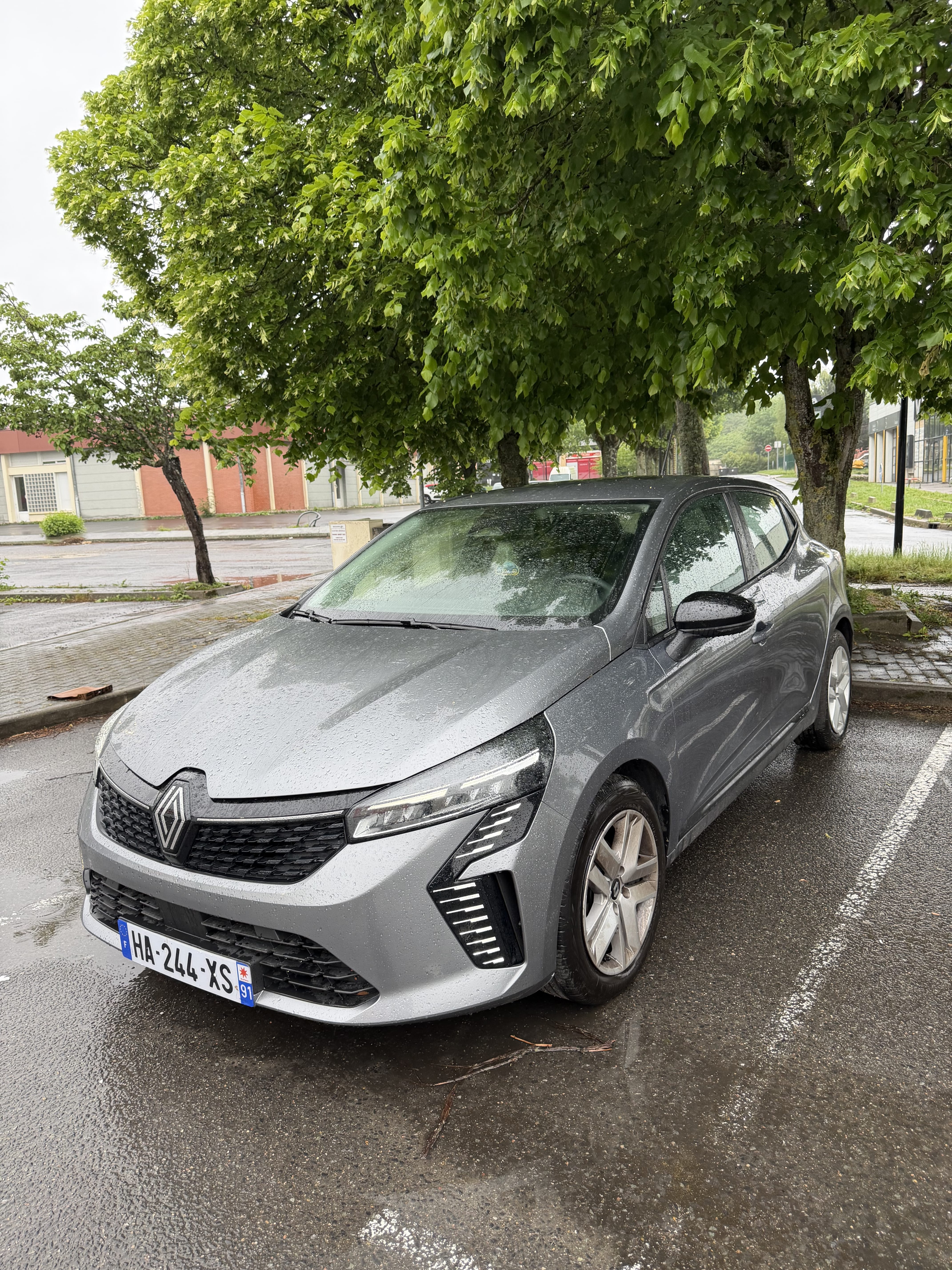 Renault Clio, 2024, Essence 95